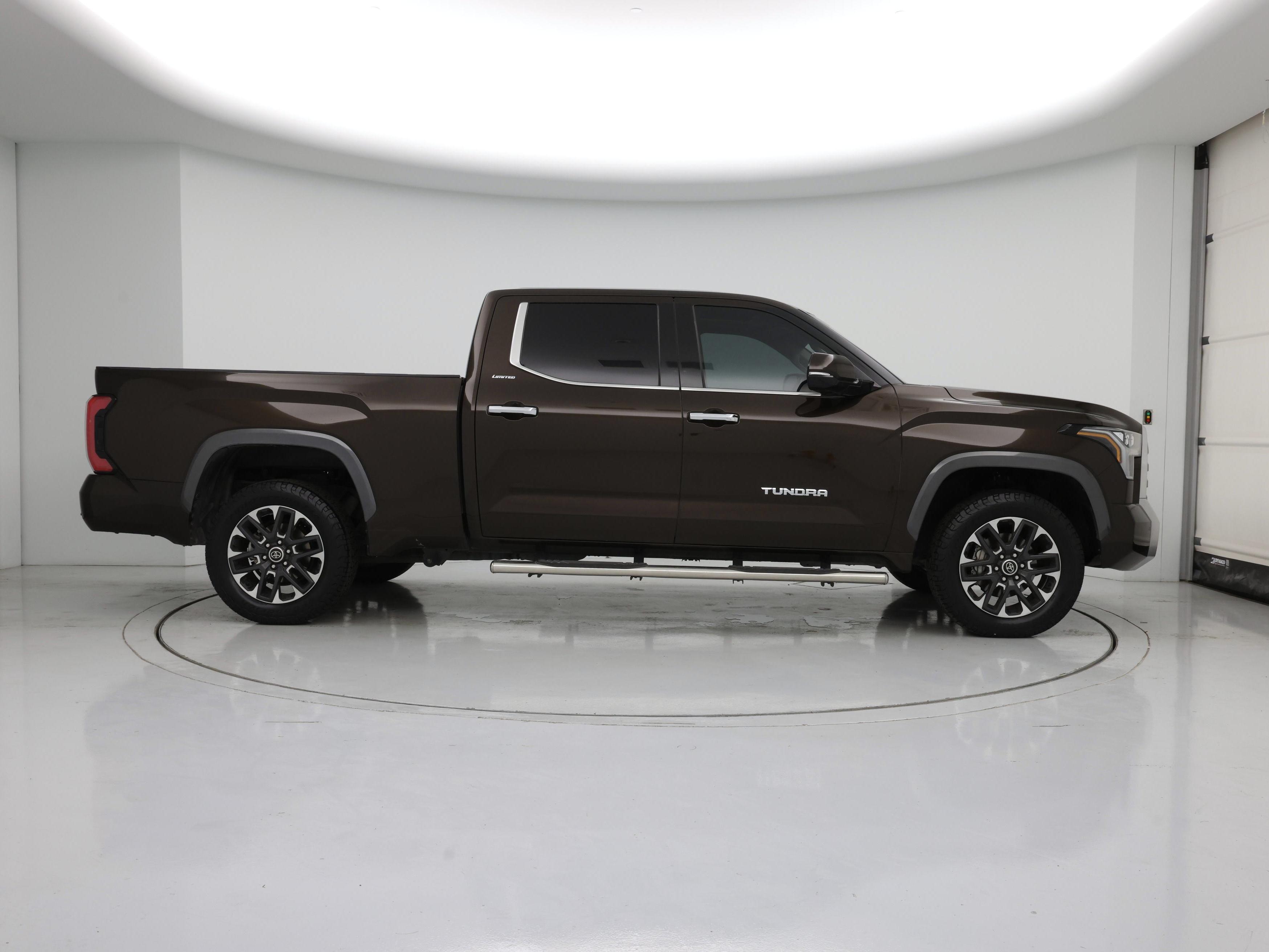 Thumbnail: 2022 Toyota Tundra - 7