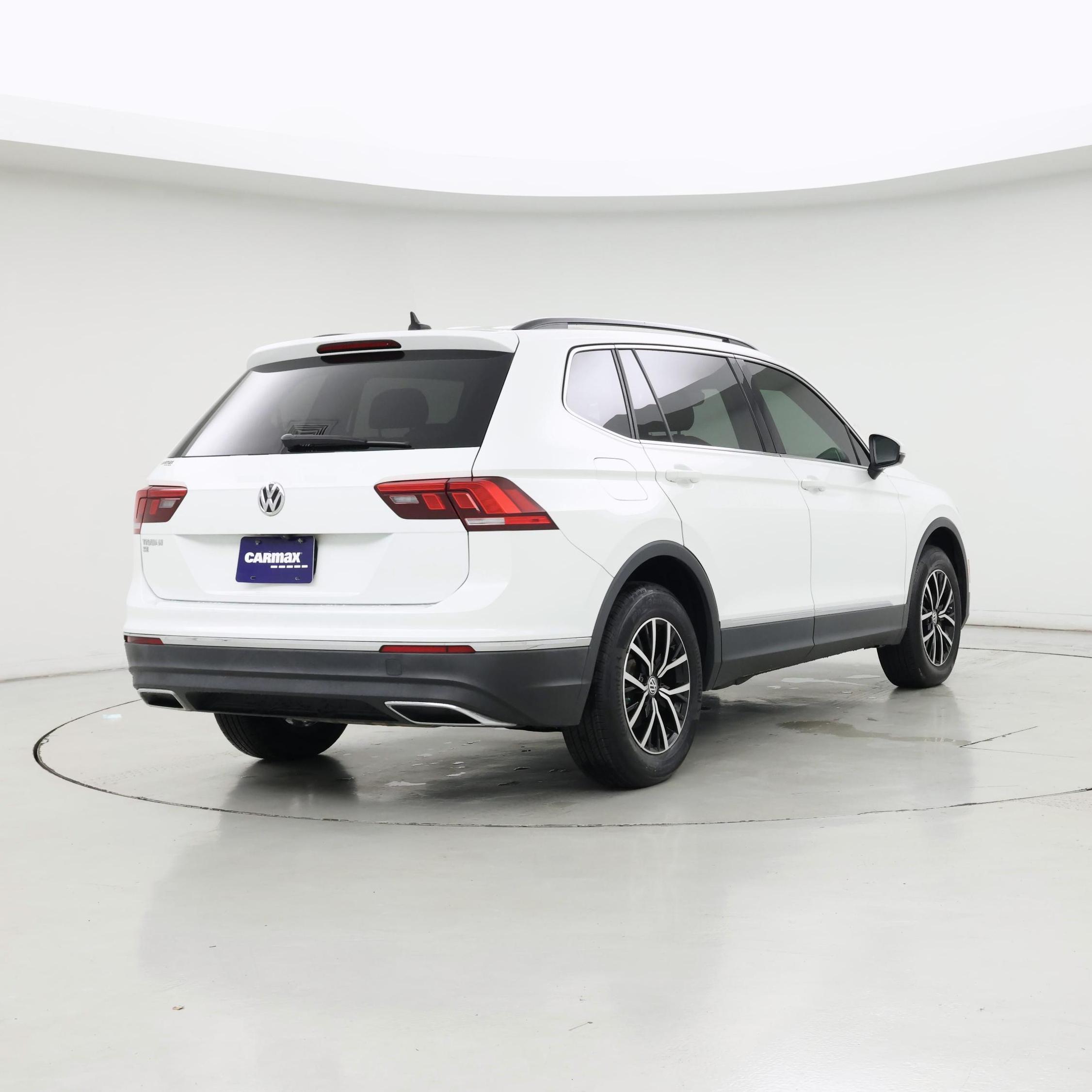 Thumbnail: 2021 Volkswagen Tiguan - 8