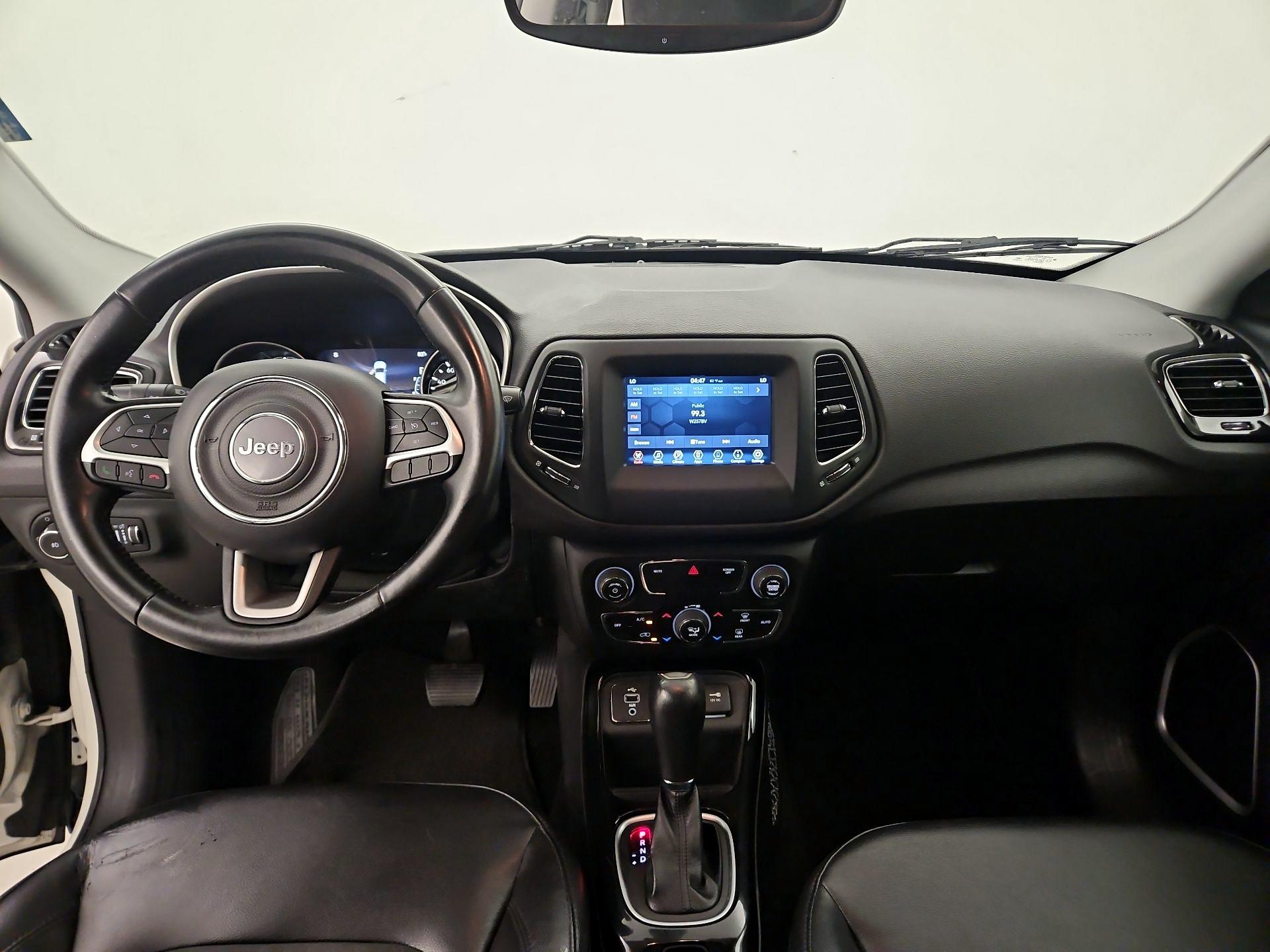 Thumbnail: 2018 Jeep Compass - 9