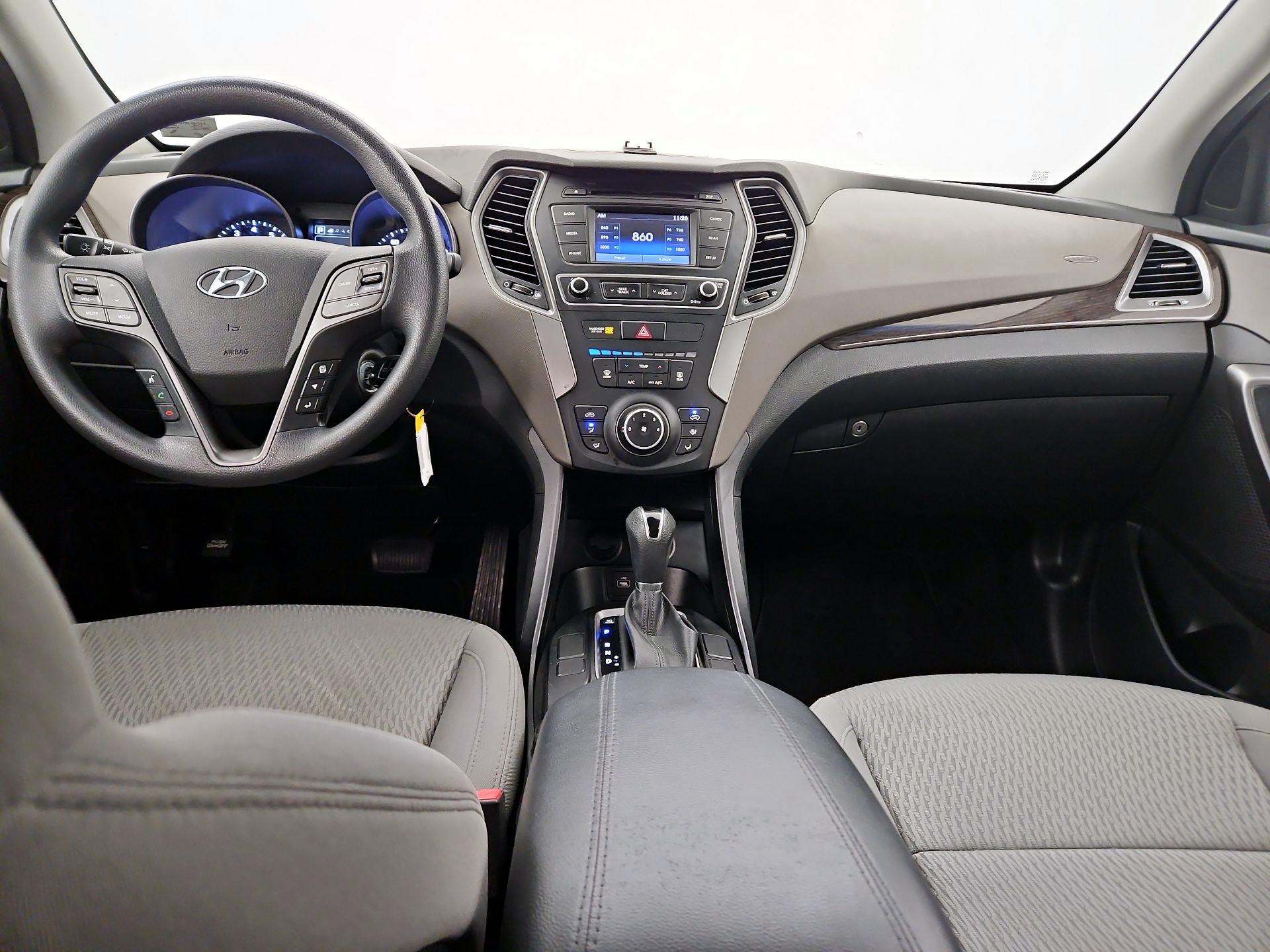 Thumbnail: 2017 Hyundai Santa Fe - 9