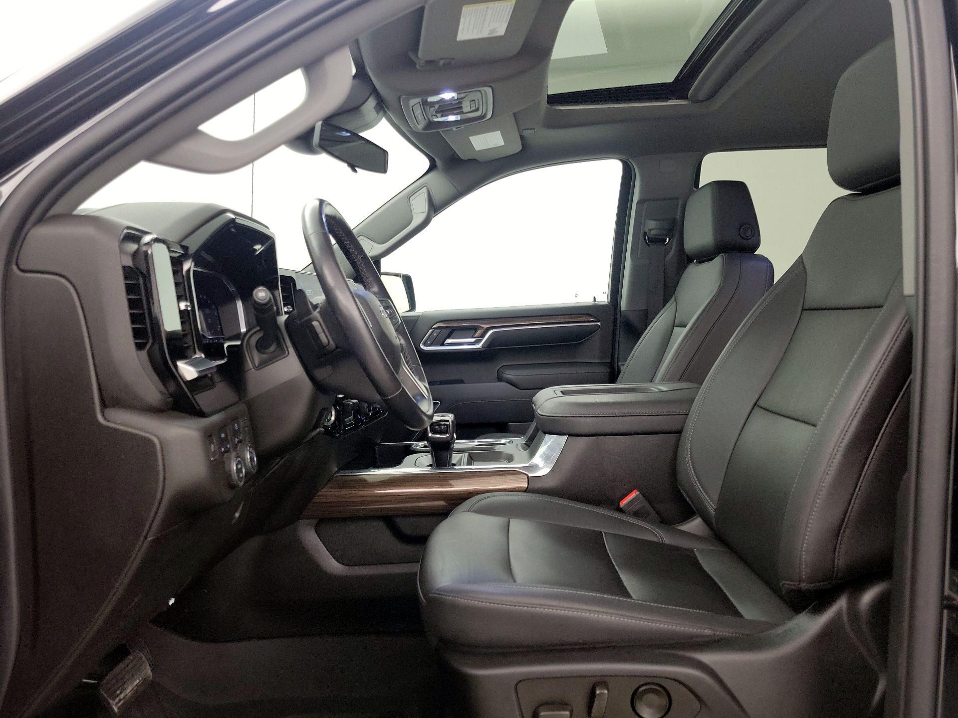 Thumbnail: 2022 Chevrolet Silverado 1500 - 11