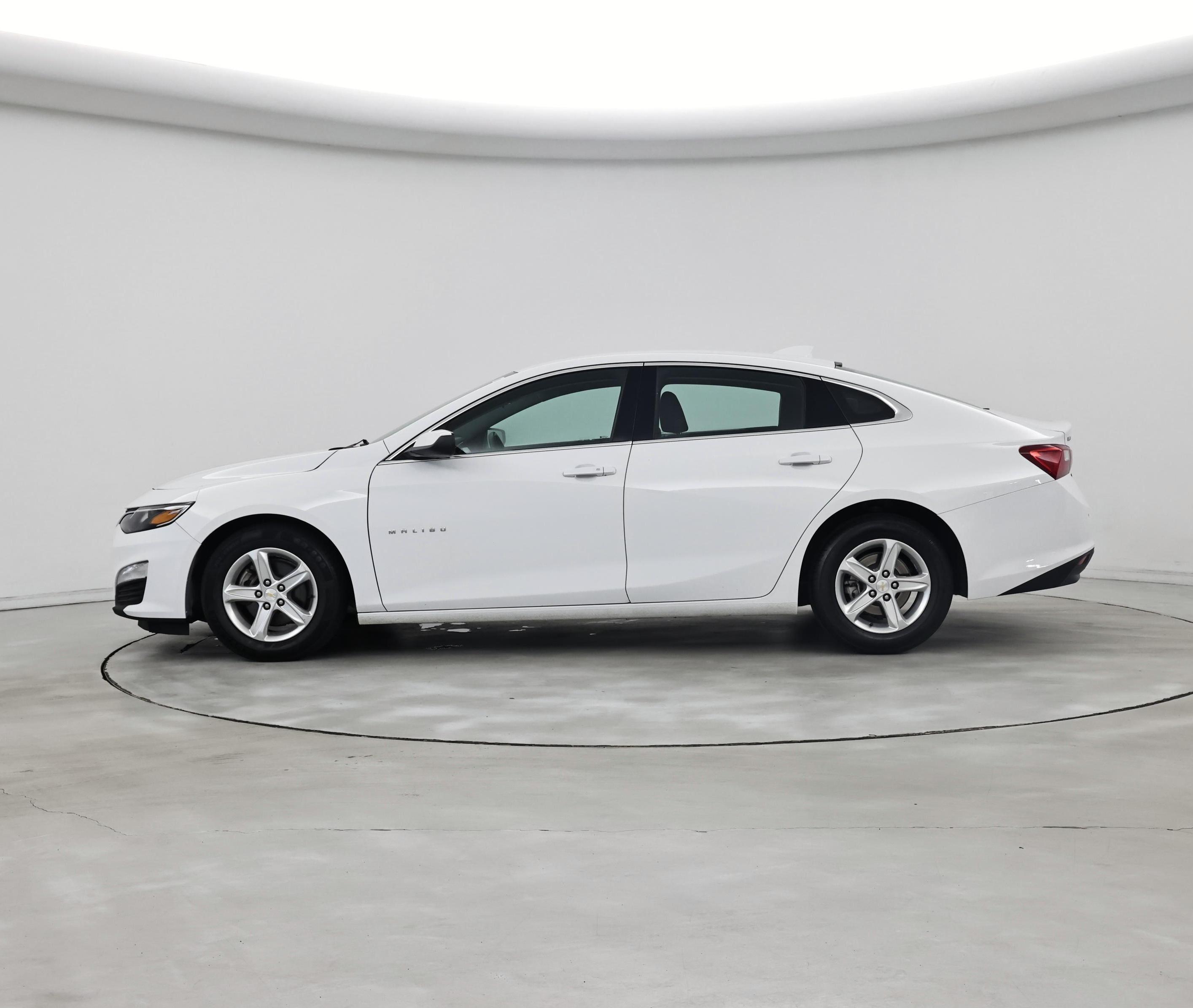 Thumbnail: 2023 Chevrolet Malibu - 3