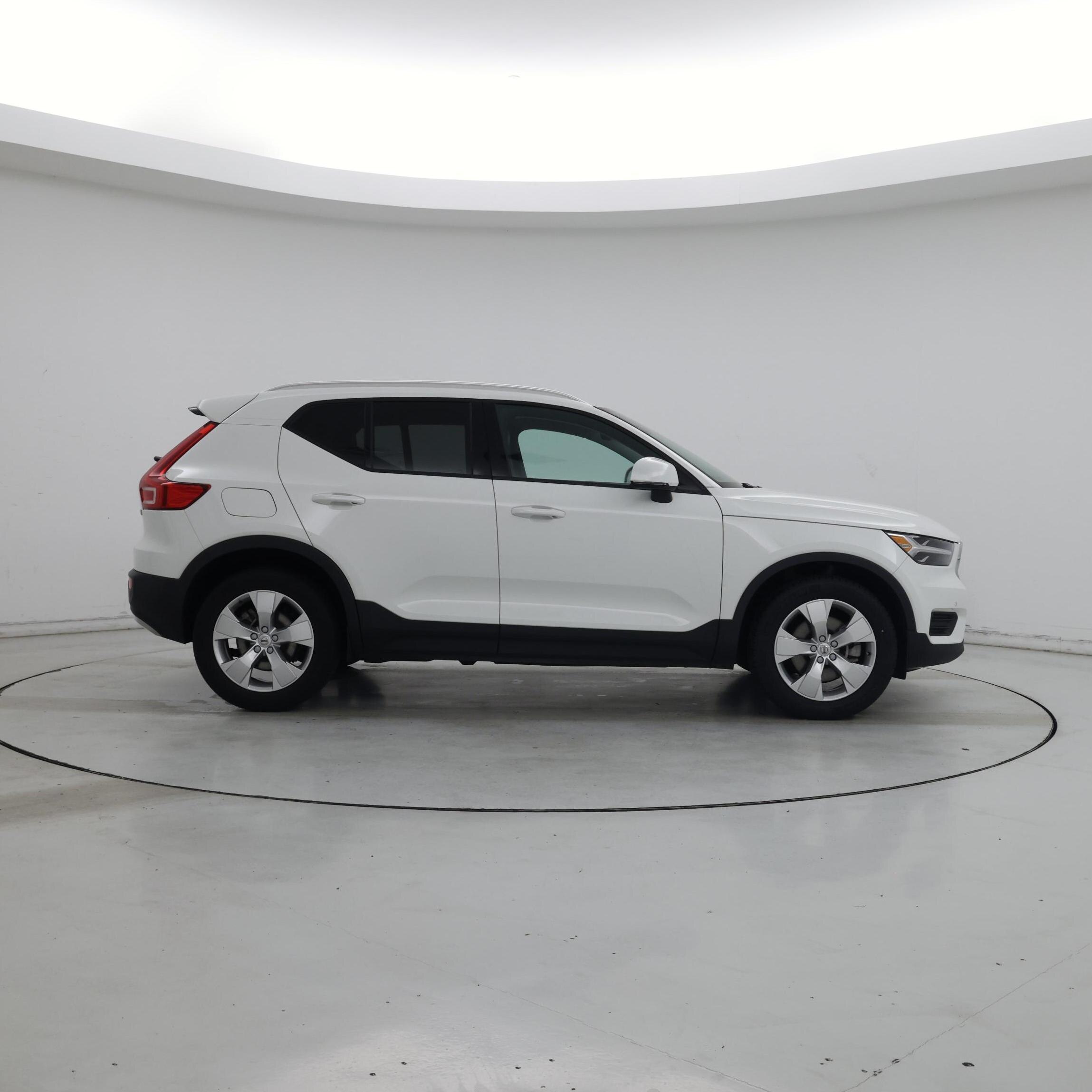 Thumbnail: 2020 Volvo XC40 - 7