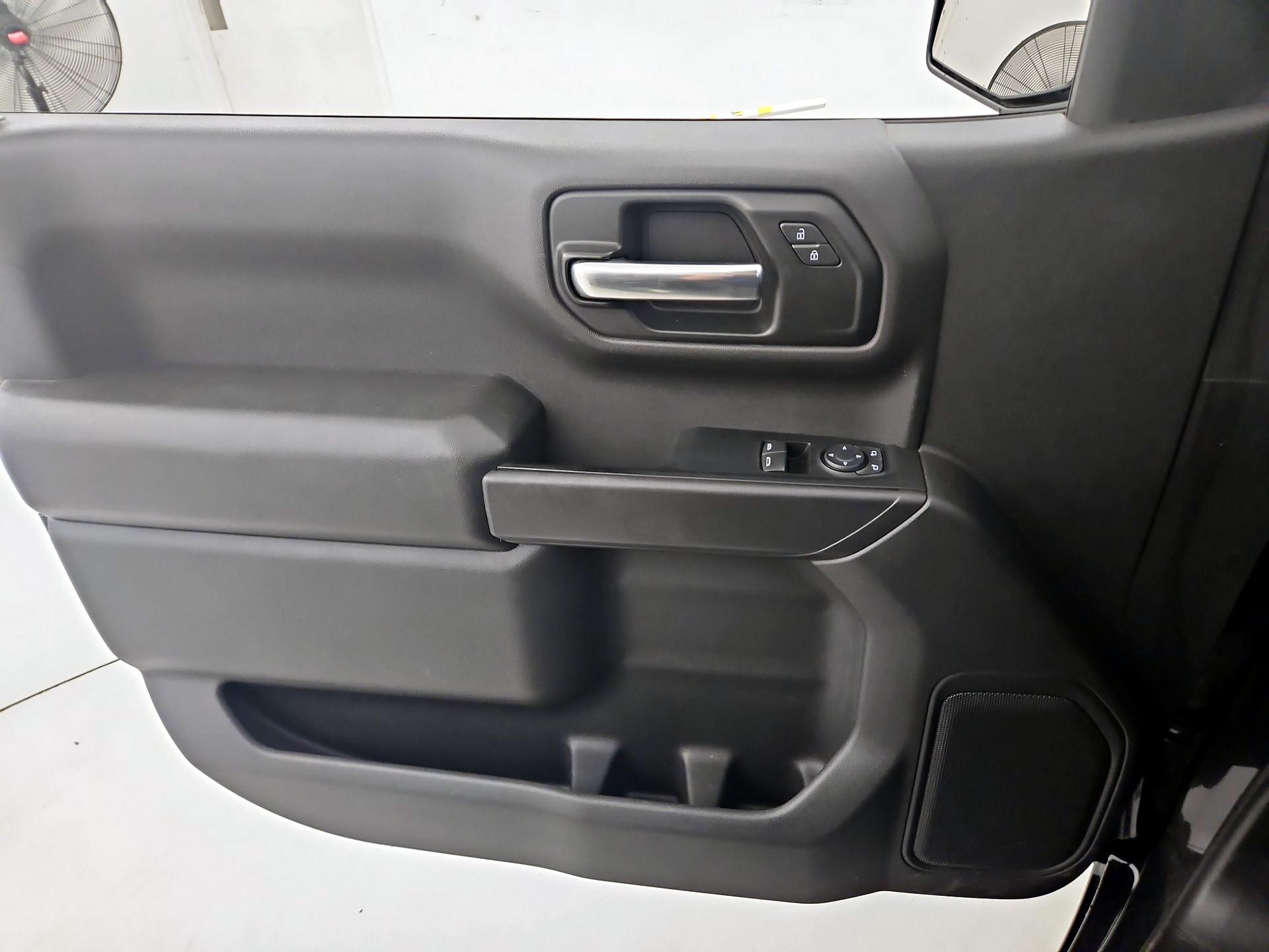Thumbnail: 2021 Chevrolet Silverado 1500 - 12