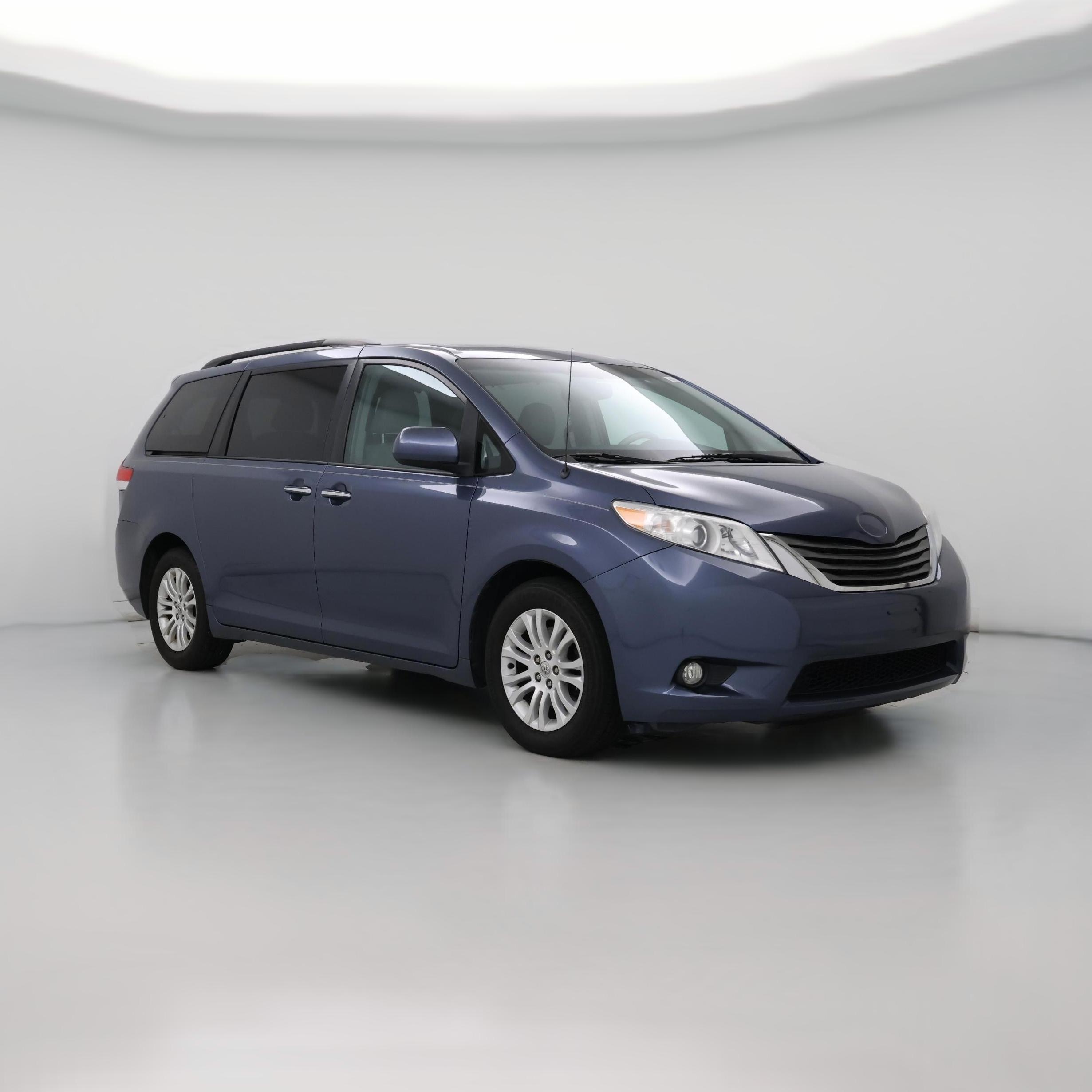 Thumbnail: 2013 Toyota Sienna - 1