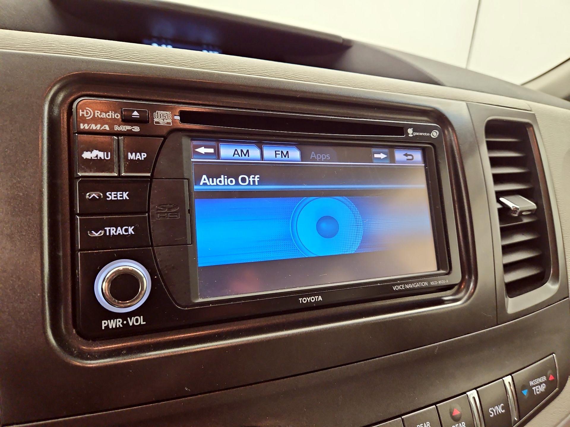 Thumbnail: 2013 Toyota Sienna - 16