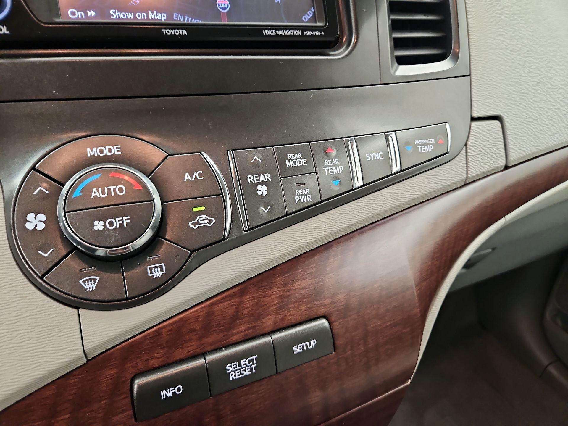 Thumbnail: 2013 Toyota Sienna - 17