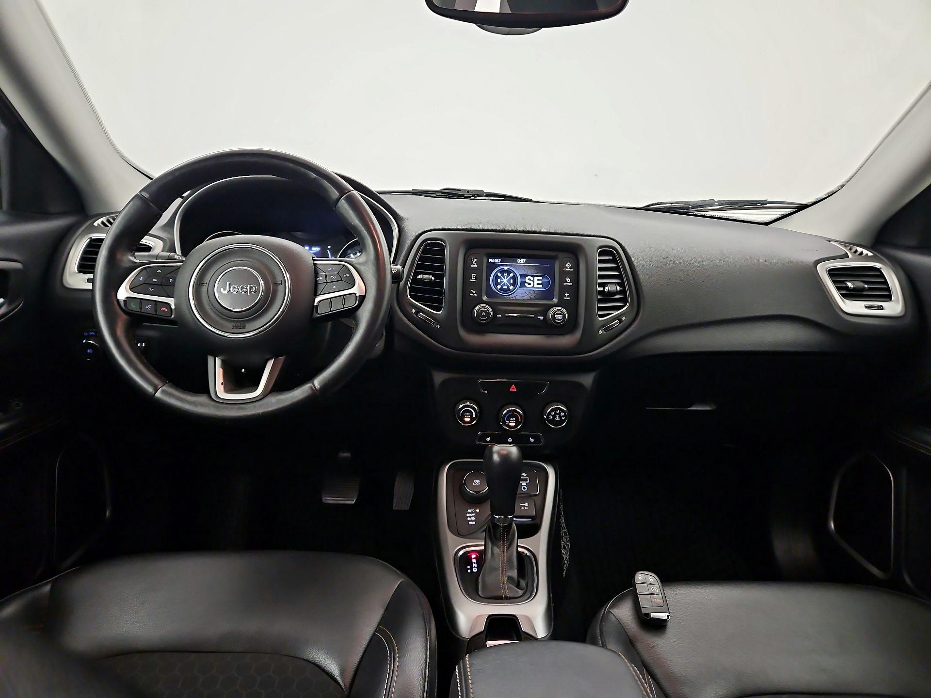 Thumbnail: 2018 Jeep Compass - 9