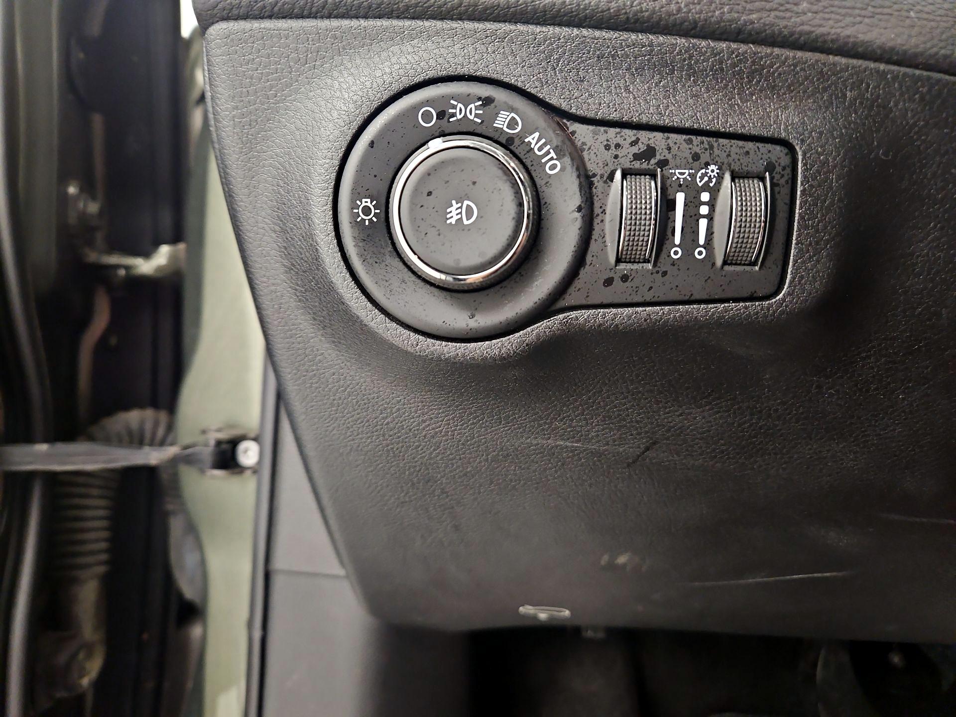 Thumbnail: 2018 Jeep Compass - 13