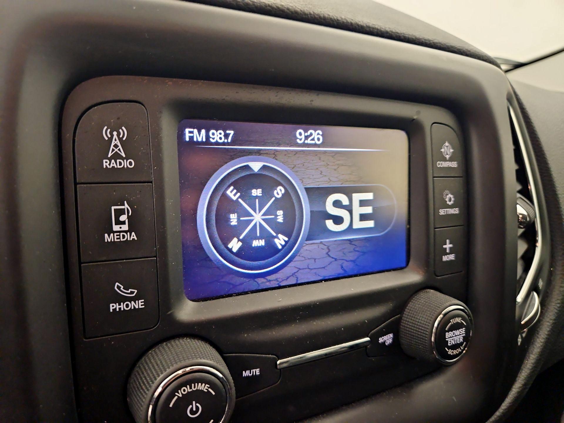 Thumbnail: 2018 Jeep Compass - 14