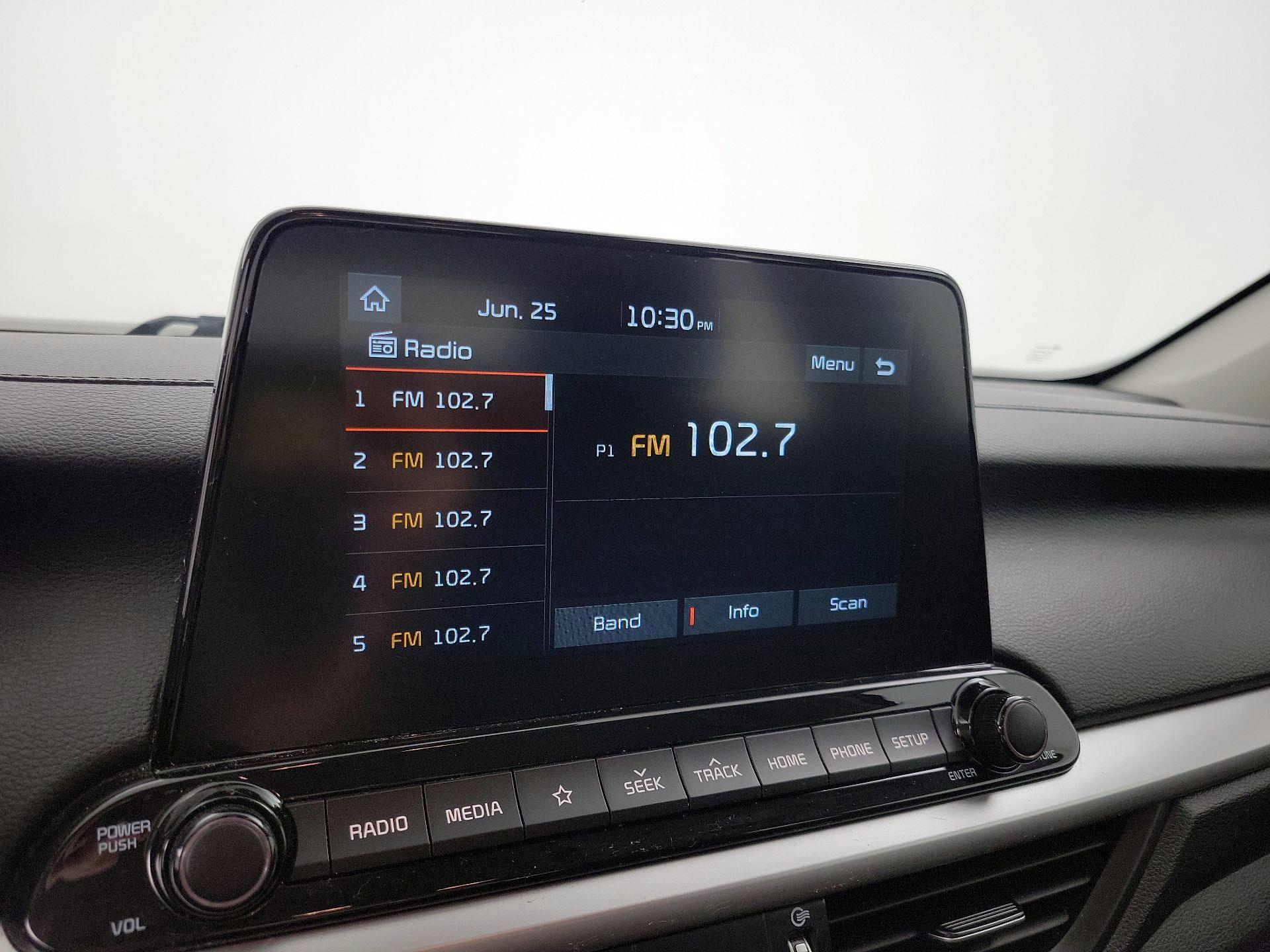 Thumbnail: 2021 Kia Forte - 15