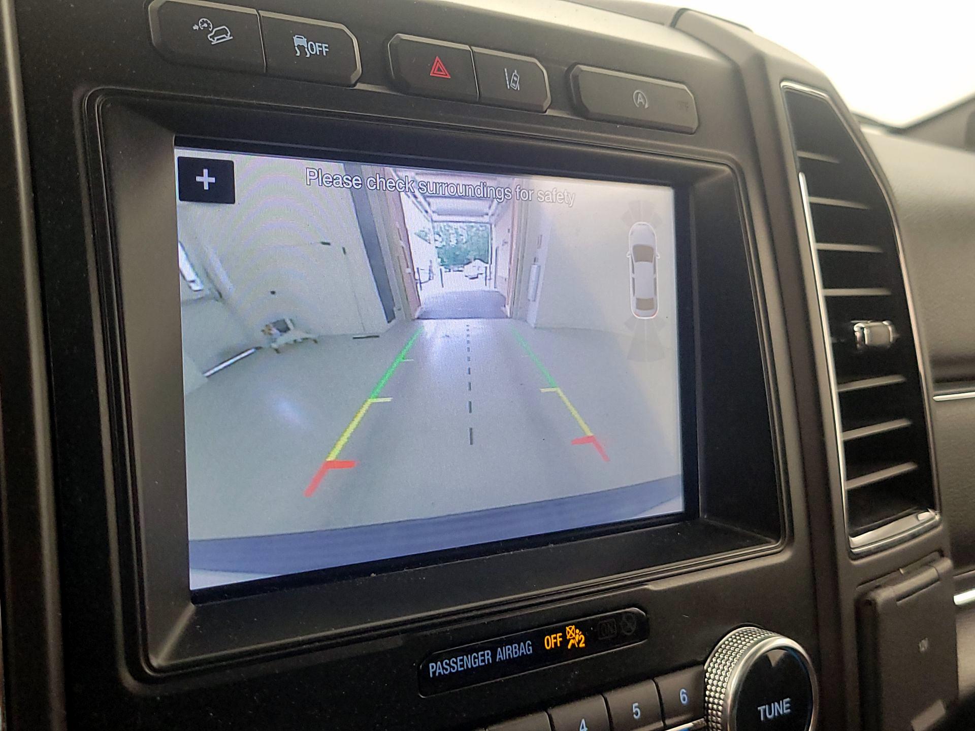 Thumbnail: 2019 Ford Expedition - 15