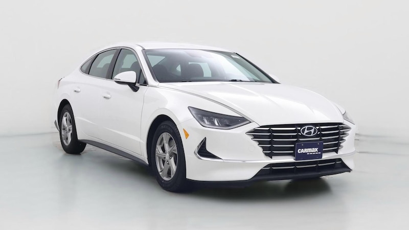 2022 Hyundai Sonata SE Hero Image