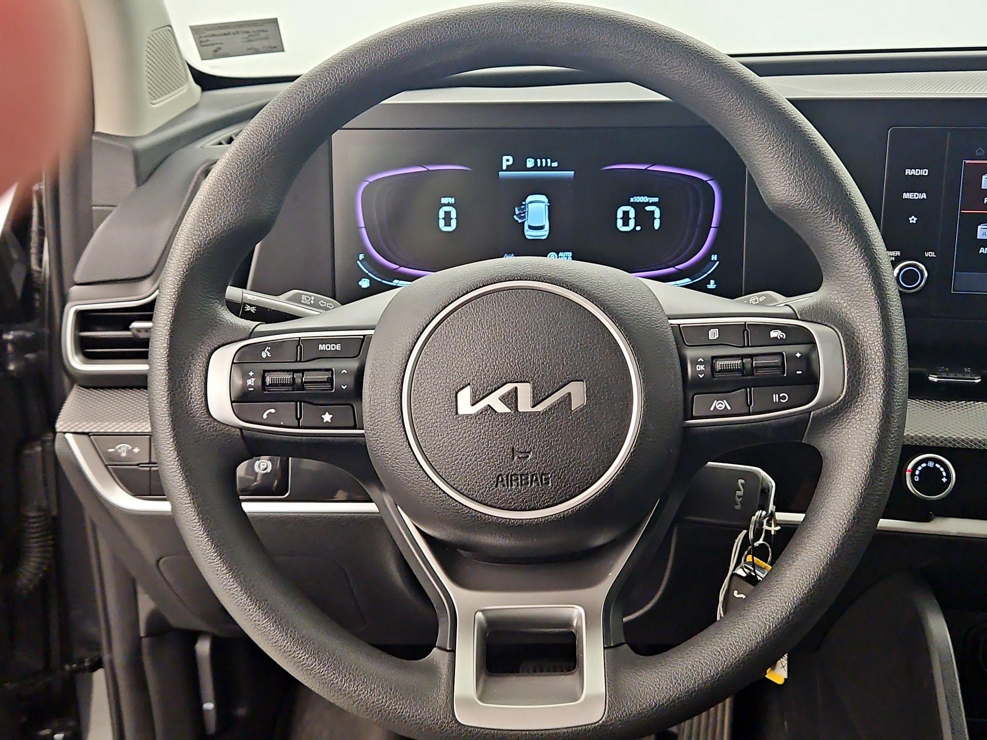 Thumbnail: 2023 Kia Sportage - 10