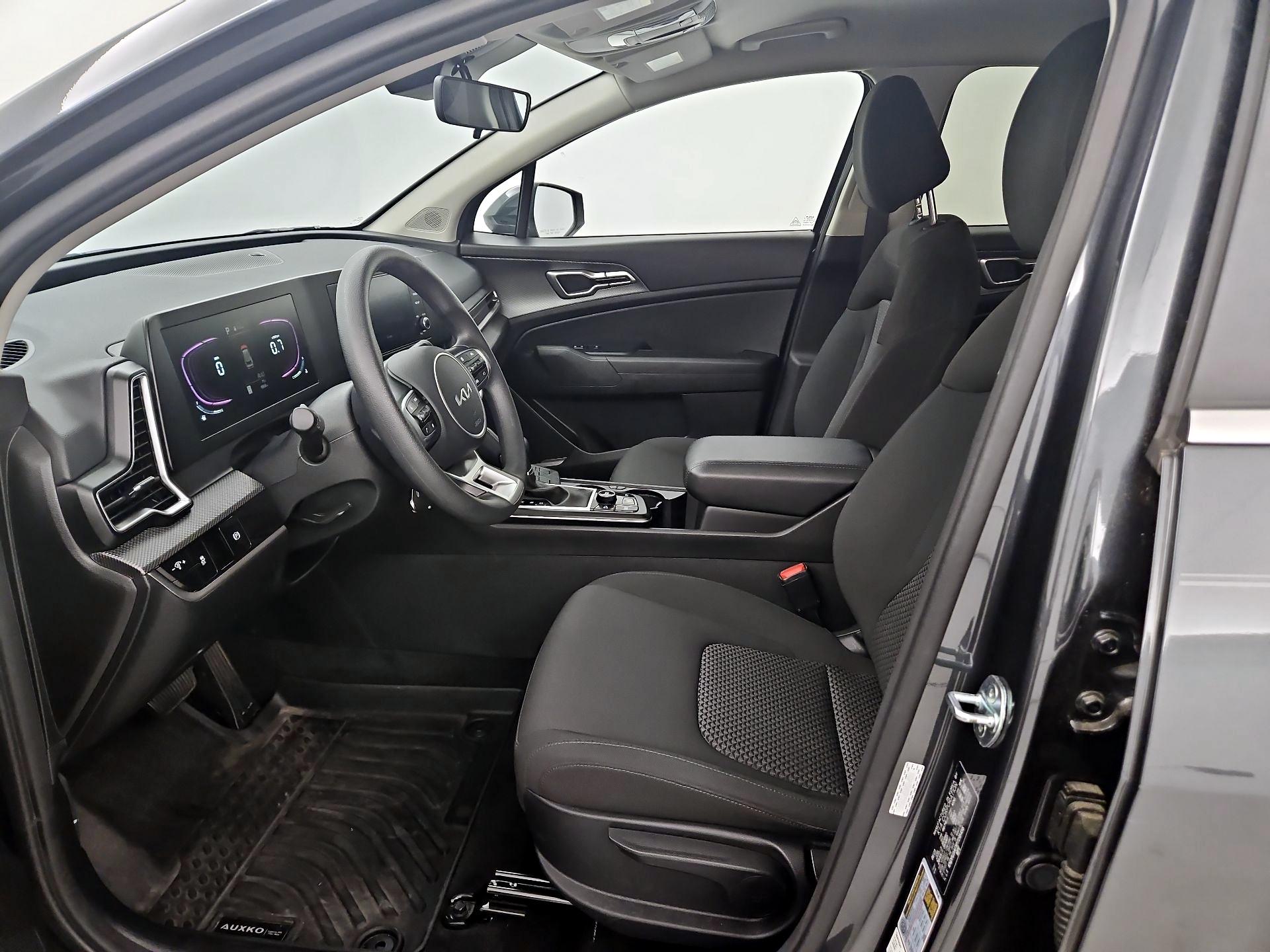 Thumbnail: 2023 Kia Sportage - 11