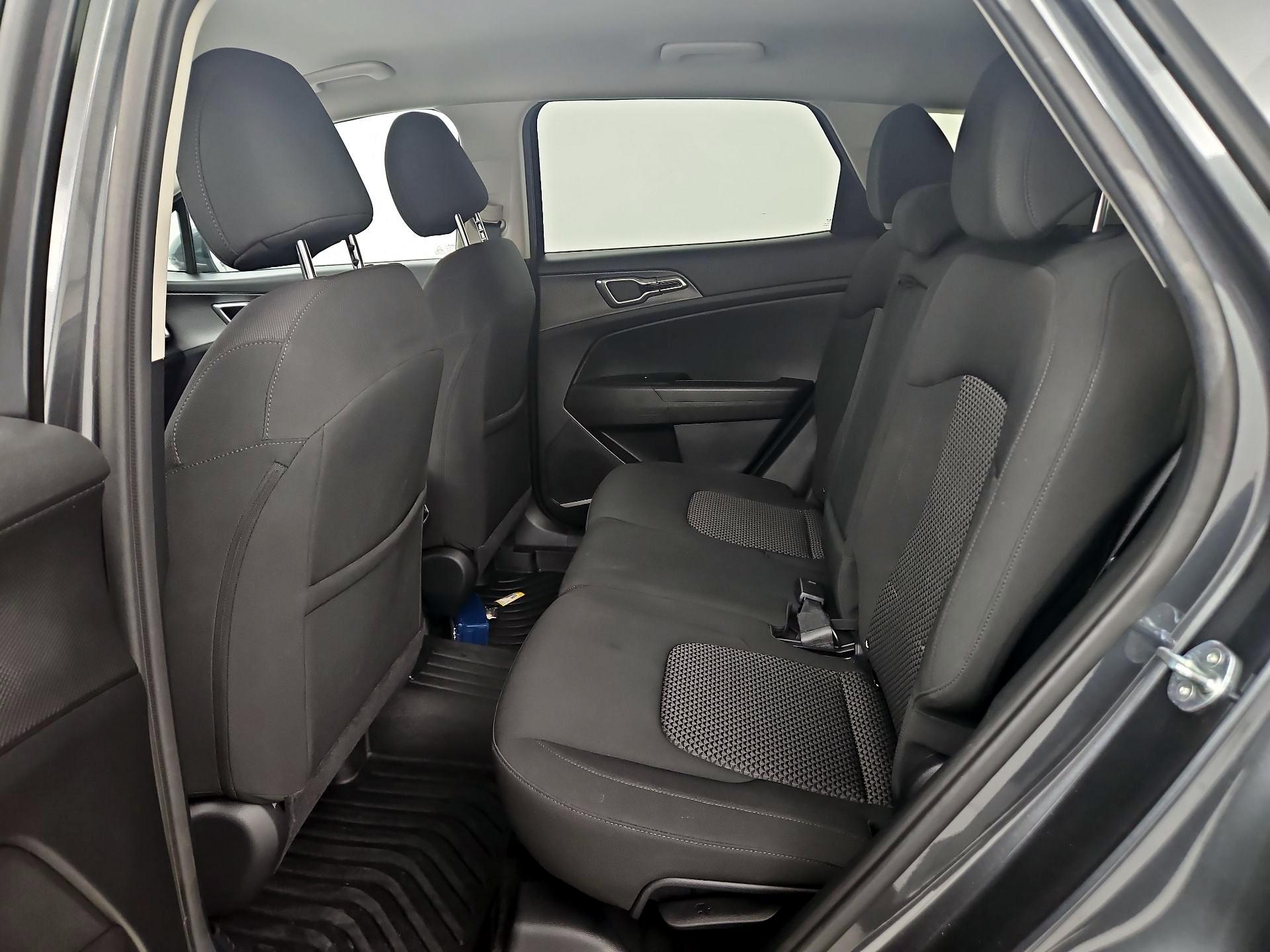 Thumbnail: 2023 Kia Sportage - 19