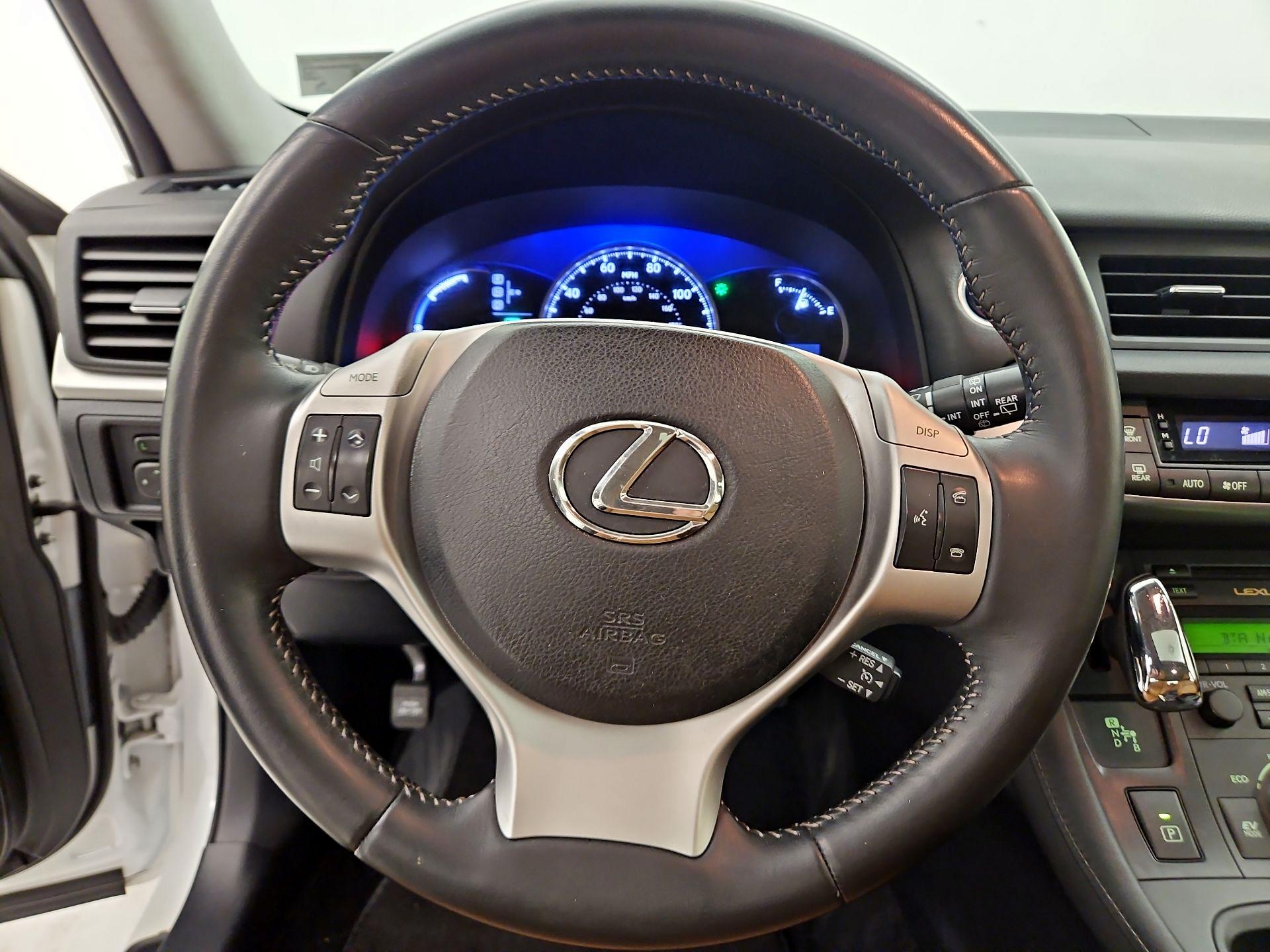 Thumbnail: 2013 Lexus CT - 10