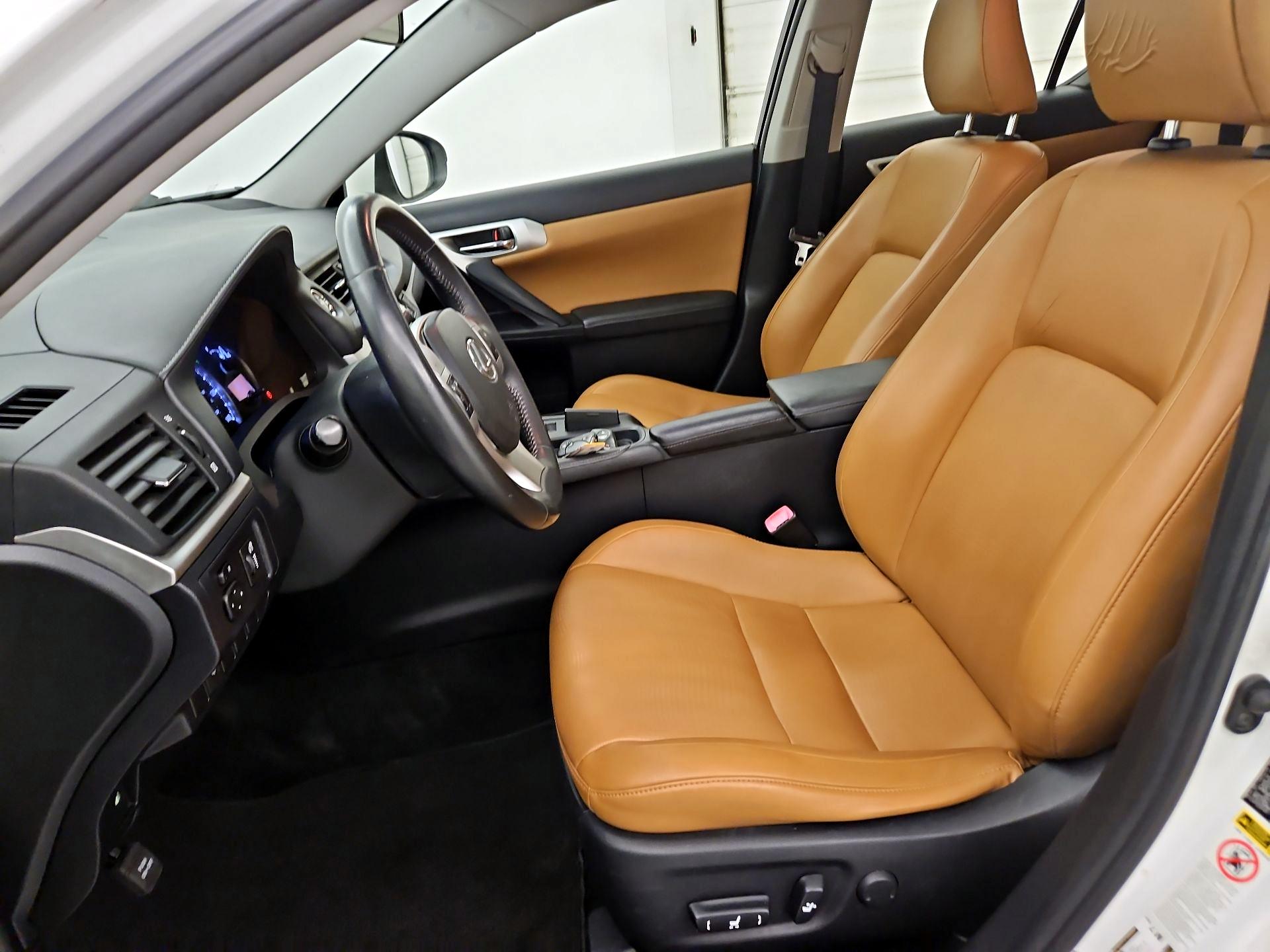 Thumbnail: 2013 Lexus CT - 11