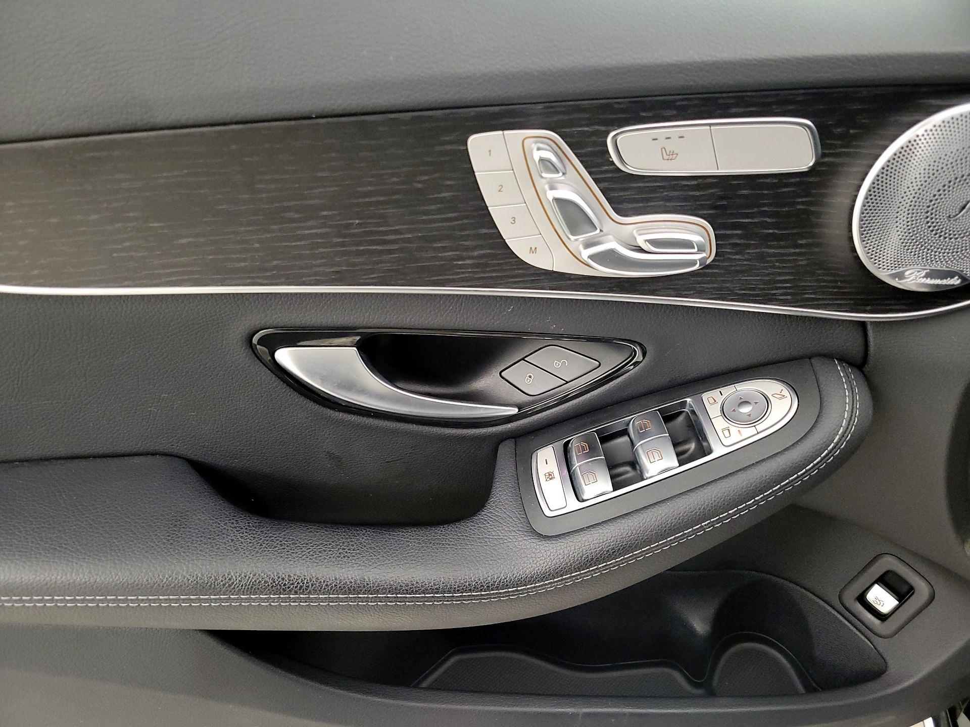 Thumbnail: 2021 Mercedes-Benz C-Class - 12