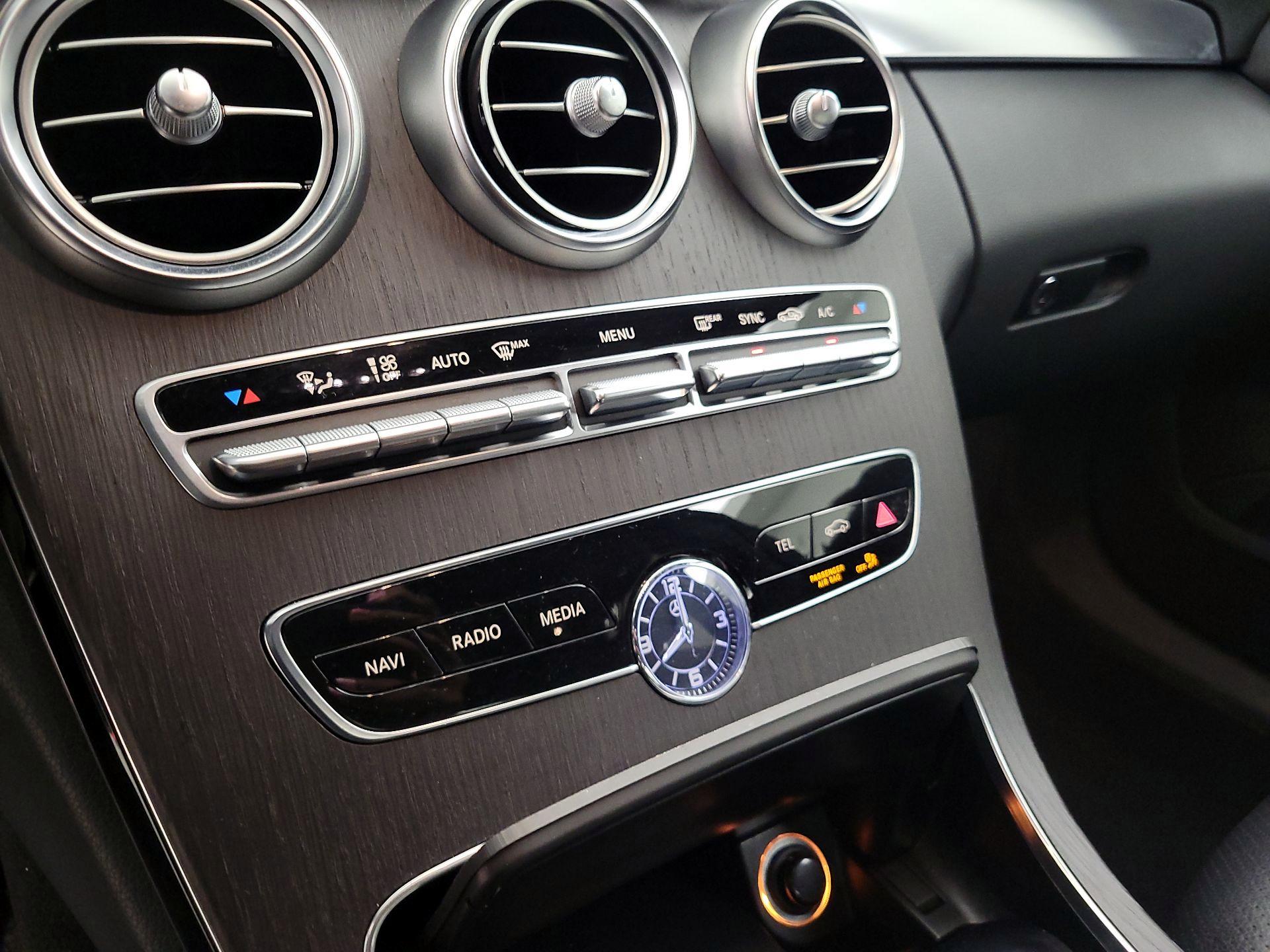 Thumbnail: 2021 Mercedes-Benz C-Class - 16