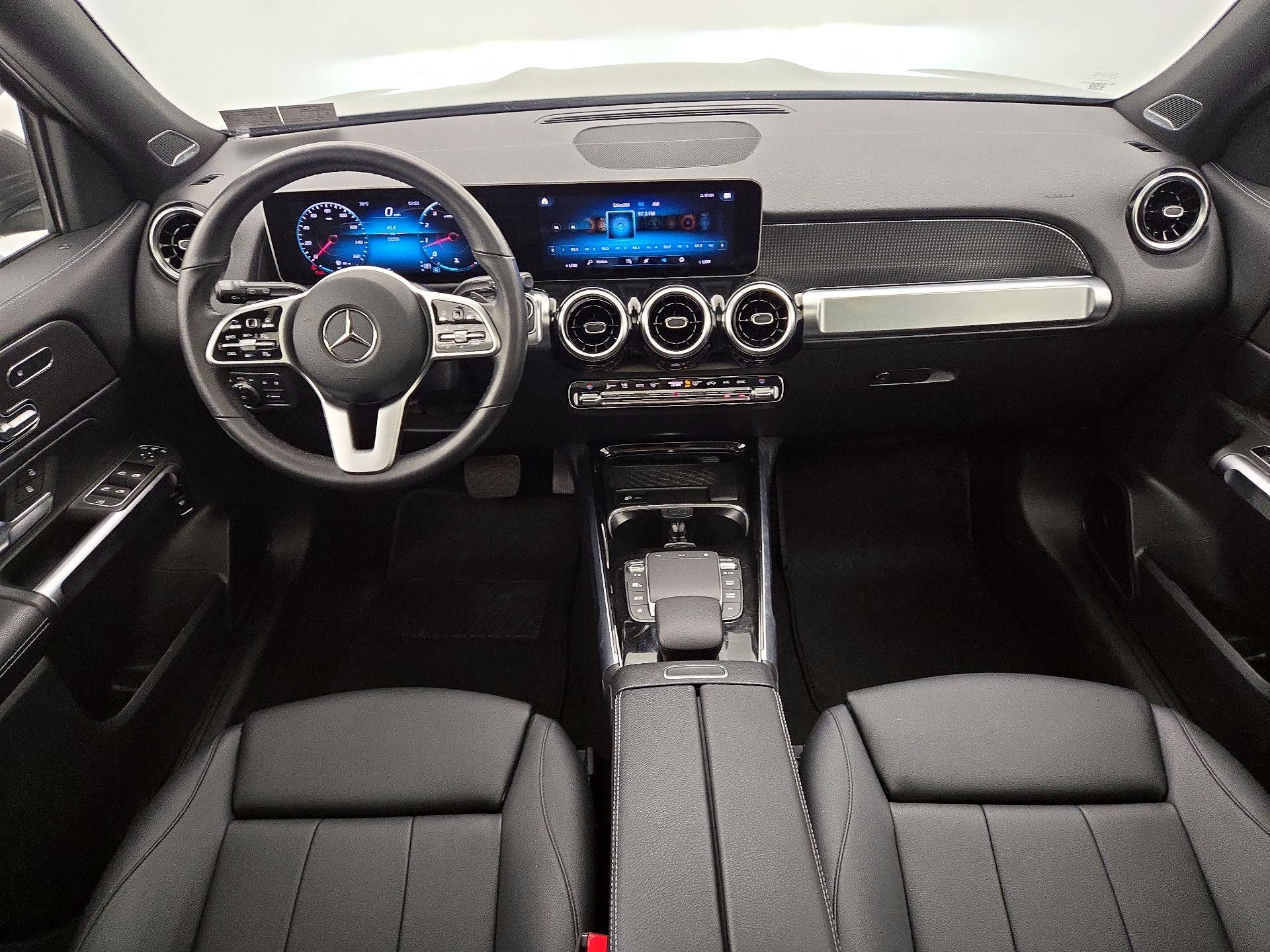 Thumbnail: 2021 Mercedes-Benz GLB - 9