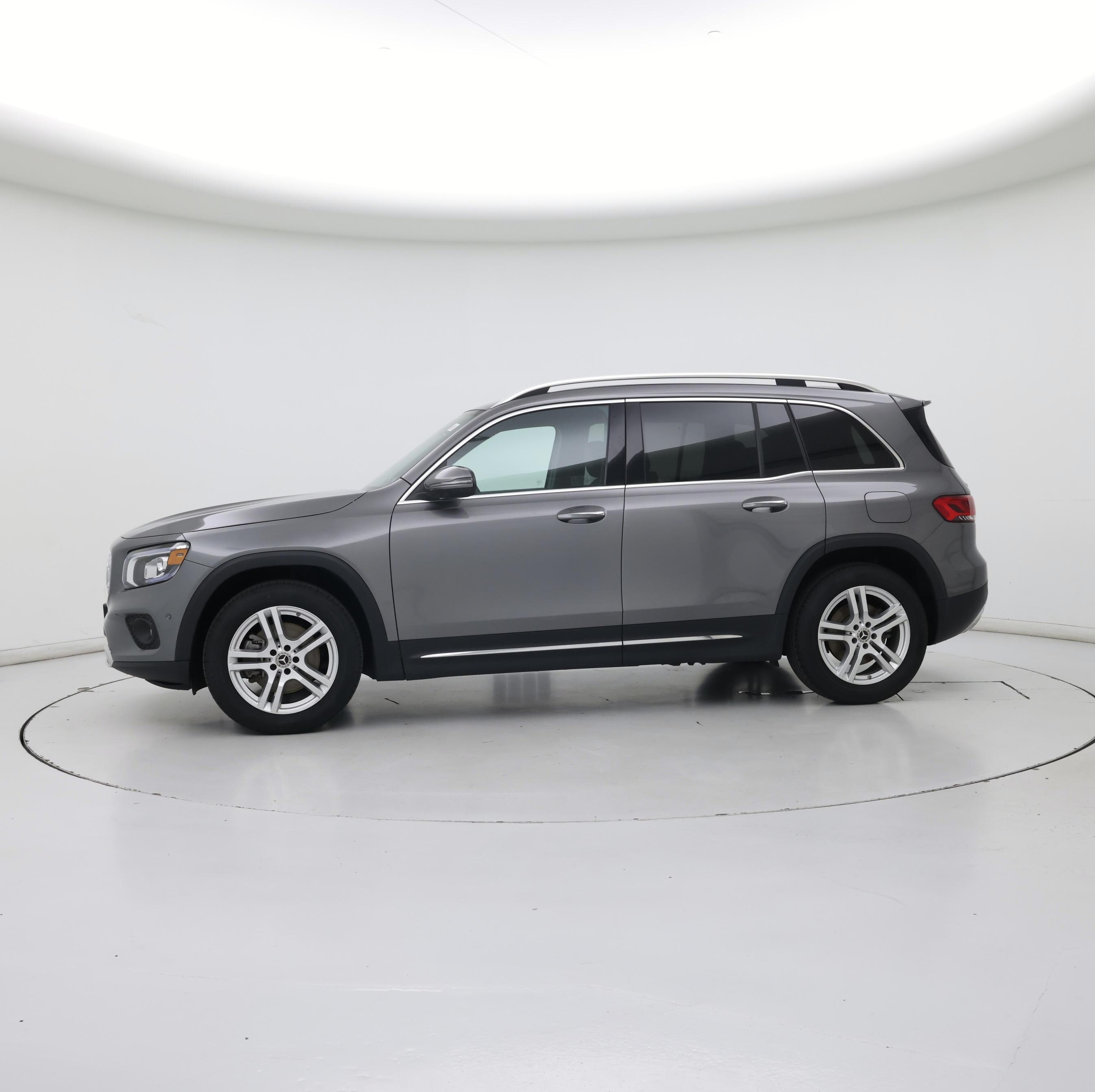 Thumbnail: 2021 Mercedes-Benz GLB - 3