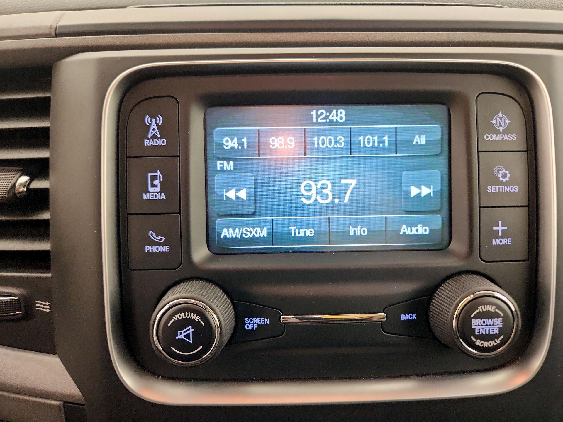 Thumbnail: 2020 RAM 1500 Classic - 15