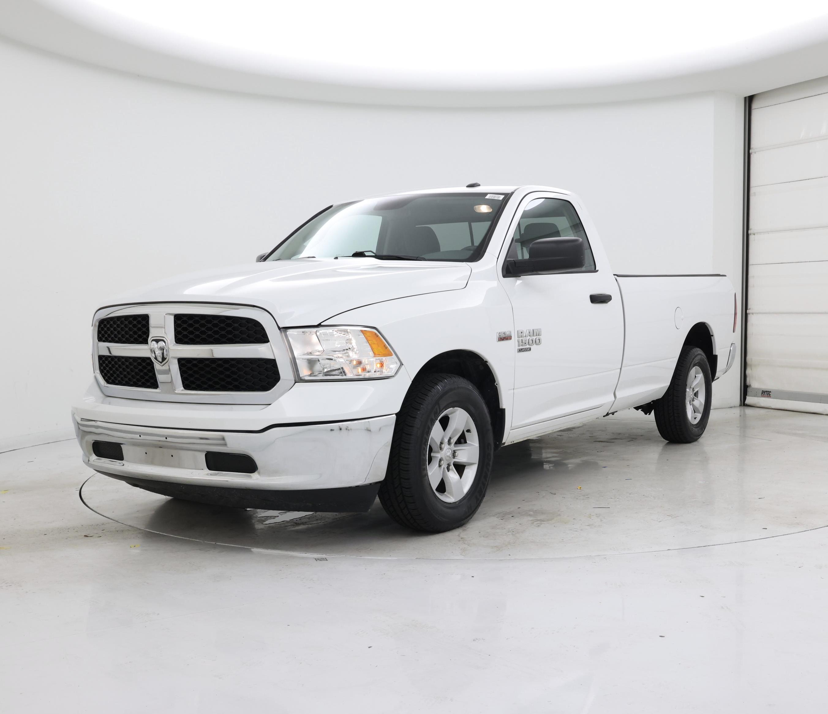 Thumbnail: 2020 RAM 1500 Classic - 4