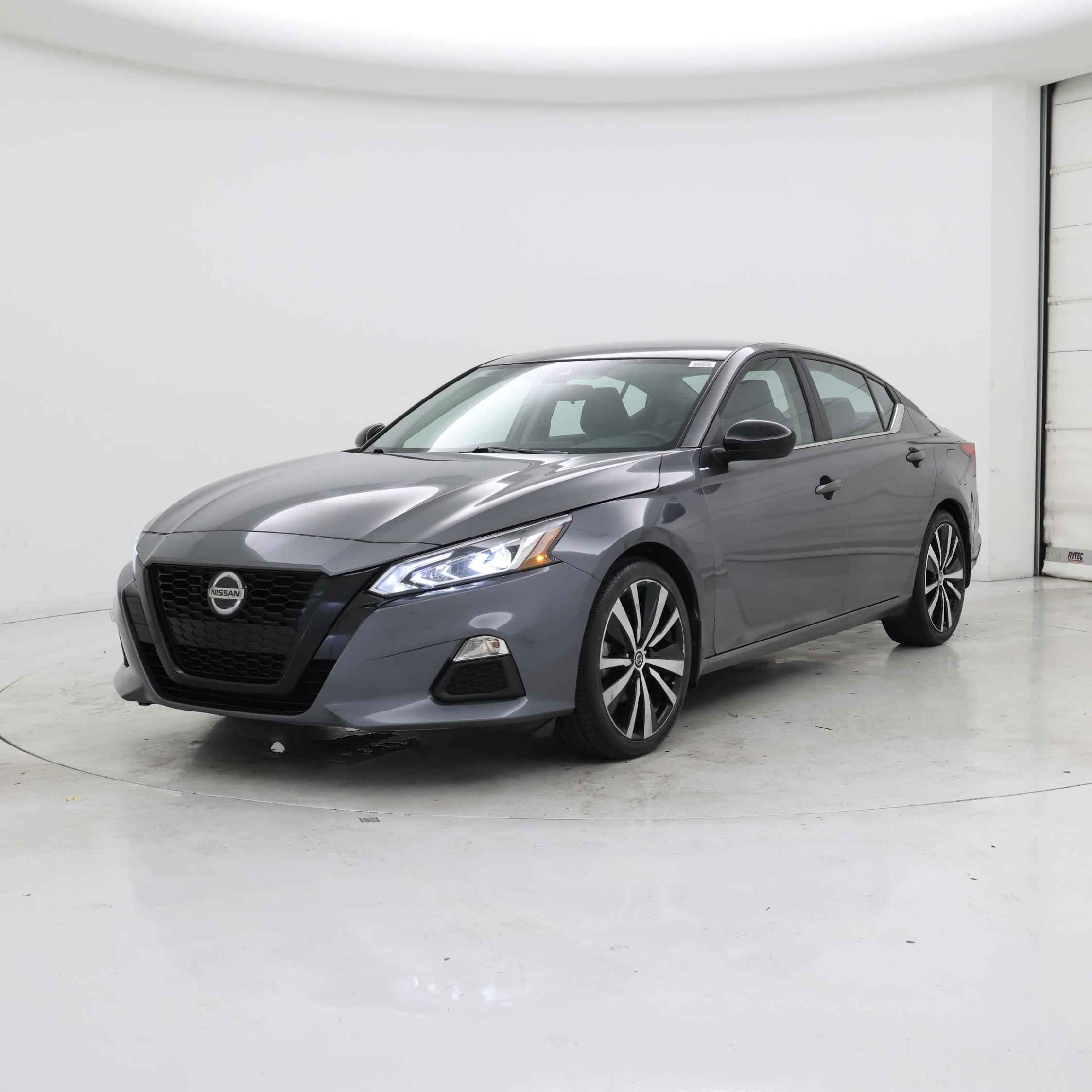 Thumbnail: 2022 Nissan Altima - 4
