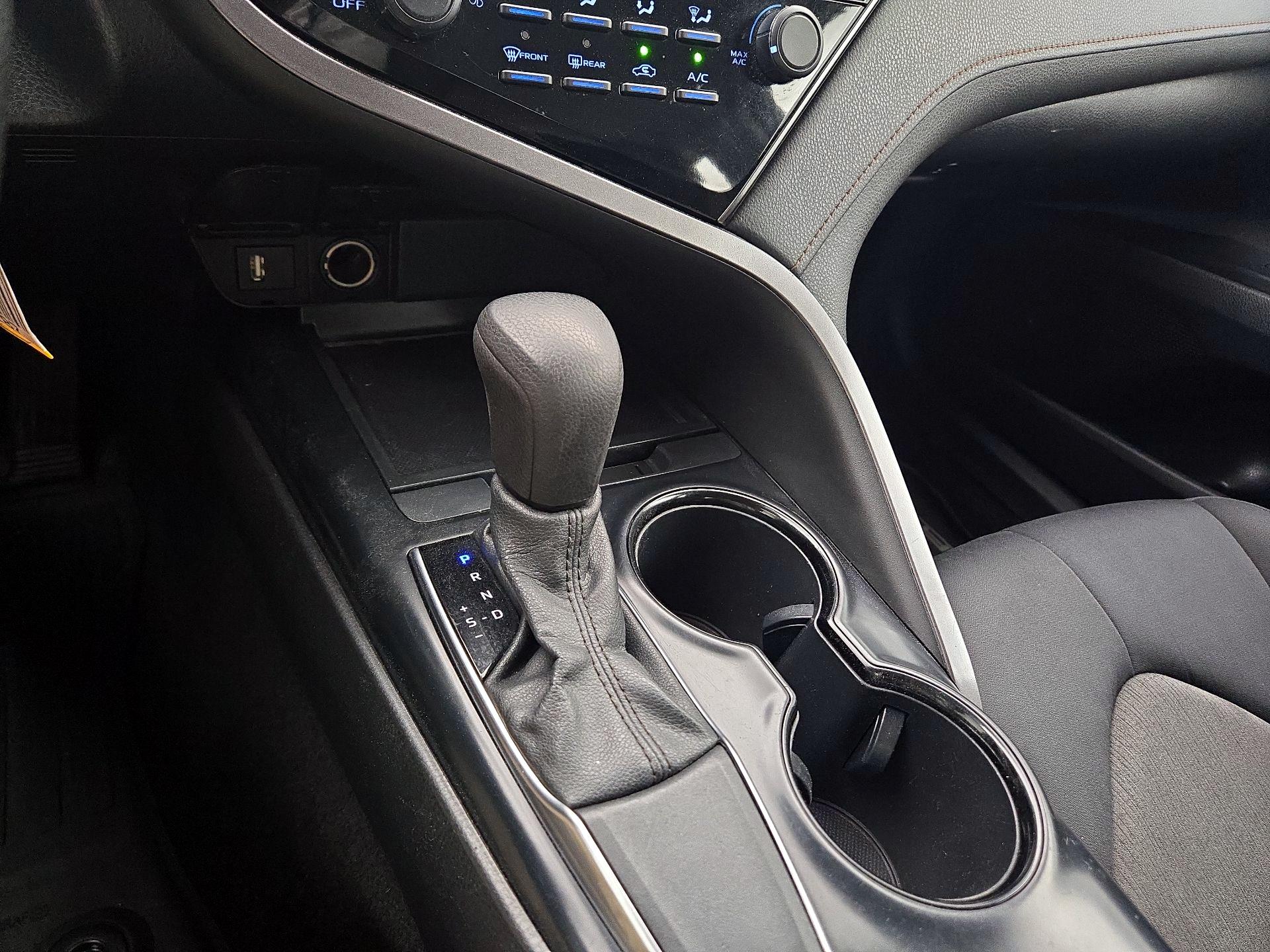 Thumbnail: 2020 Toyota Camry - 17