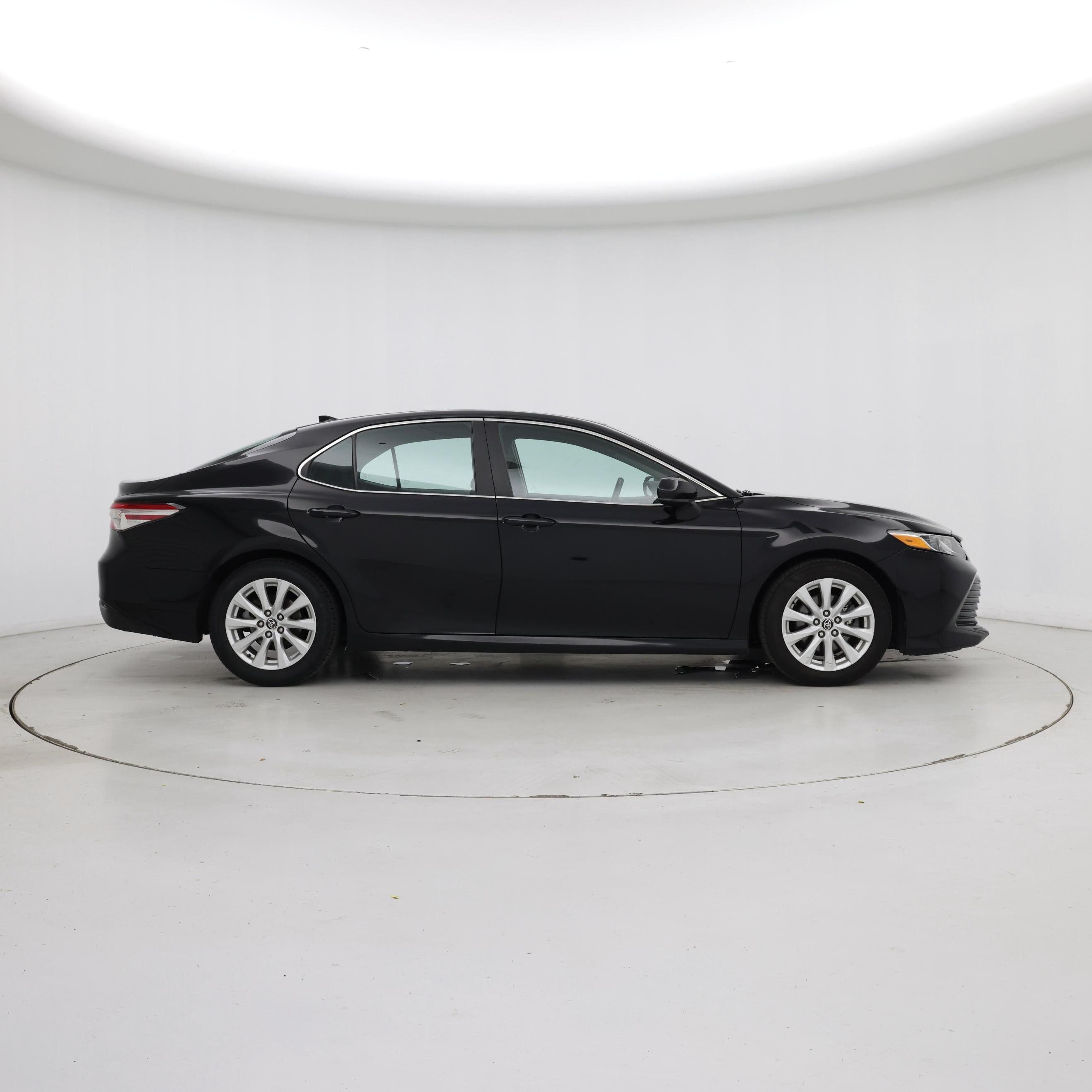 Thumbnail: 2020 Toyota Camry - 7