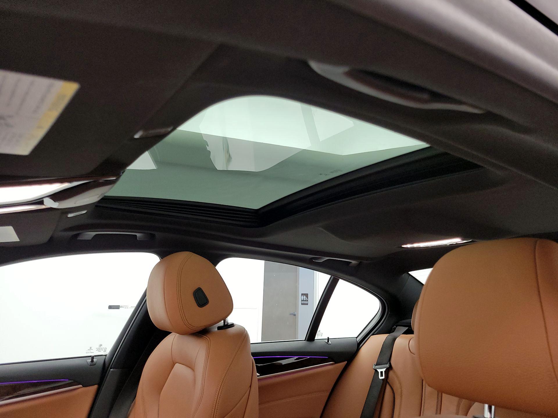 Thumbnail: 2019 BMW 5 Series - 20
