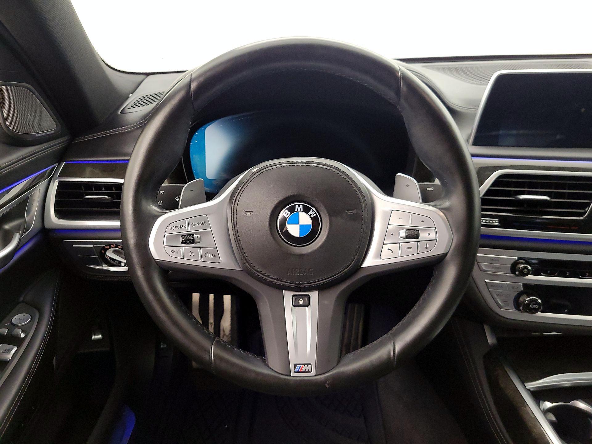 Thumbnail: 2022 BMW 7 Series - 10