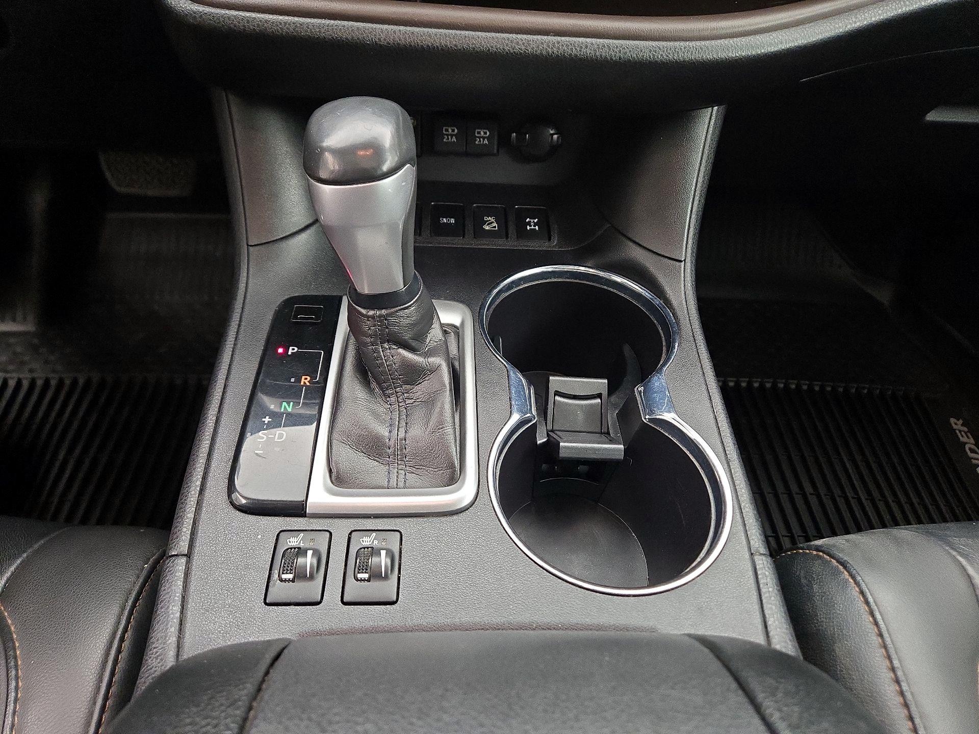 Thumbnail: 2019 Toyota Highlander - 18