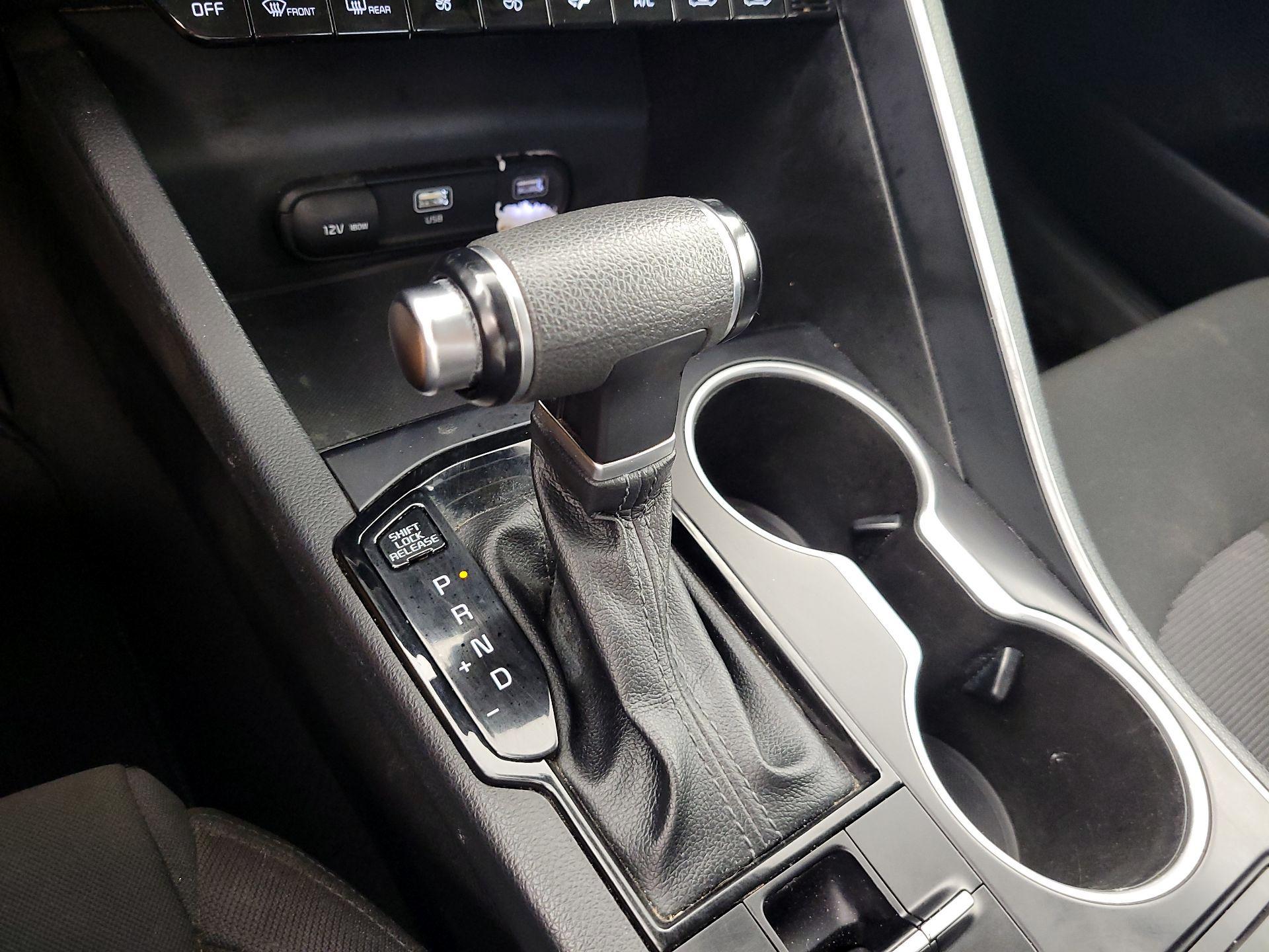 Thumbnail: 2022 Kia K5 - 17