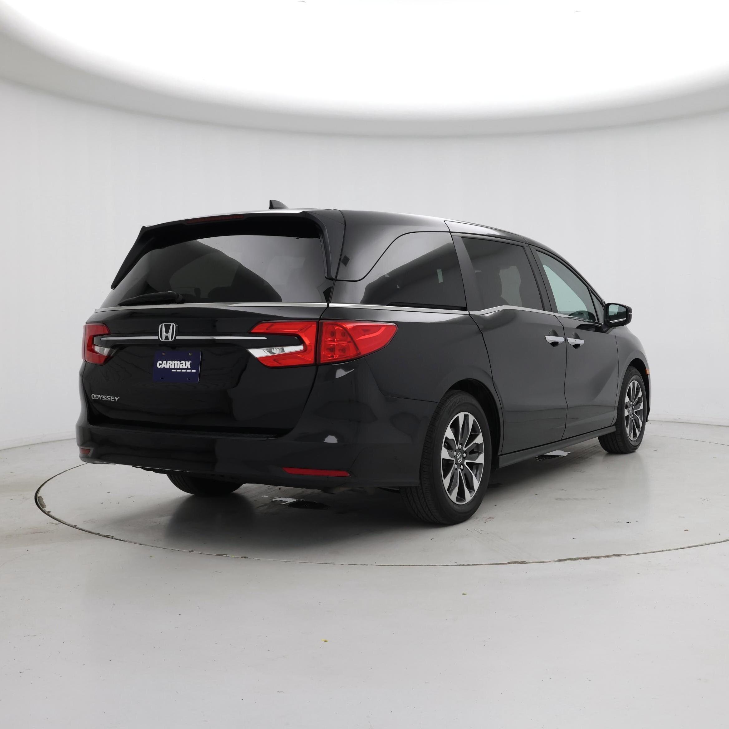 Thumbnail: 2023 Honda Odyssey - 8