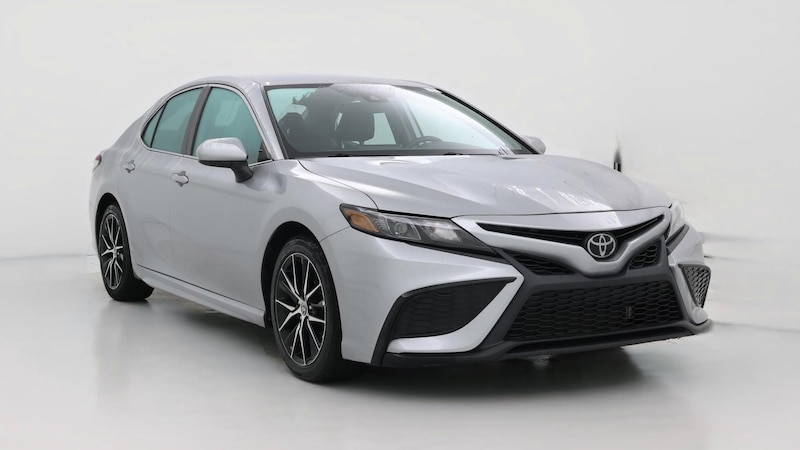2021 Toyota Camry SE Hero Image