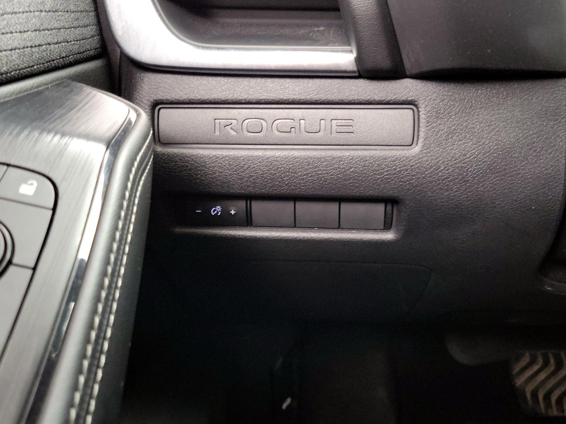 Thumbnail: 2022 Nissan Rogue - 13