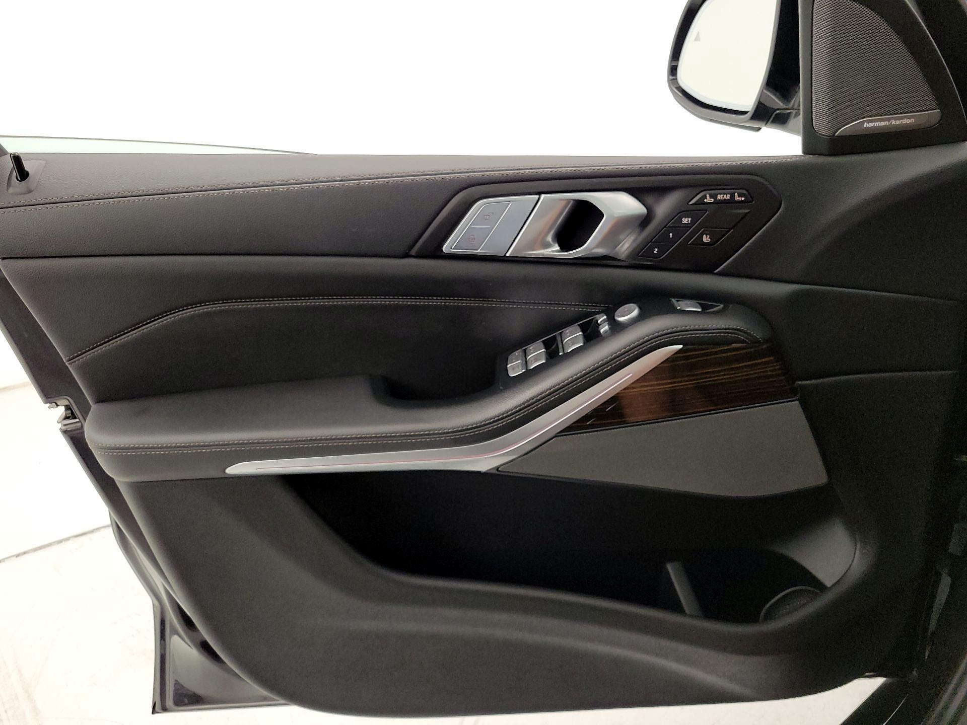 Thumbnail: 2020 BMW X7 - 12