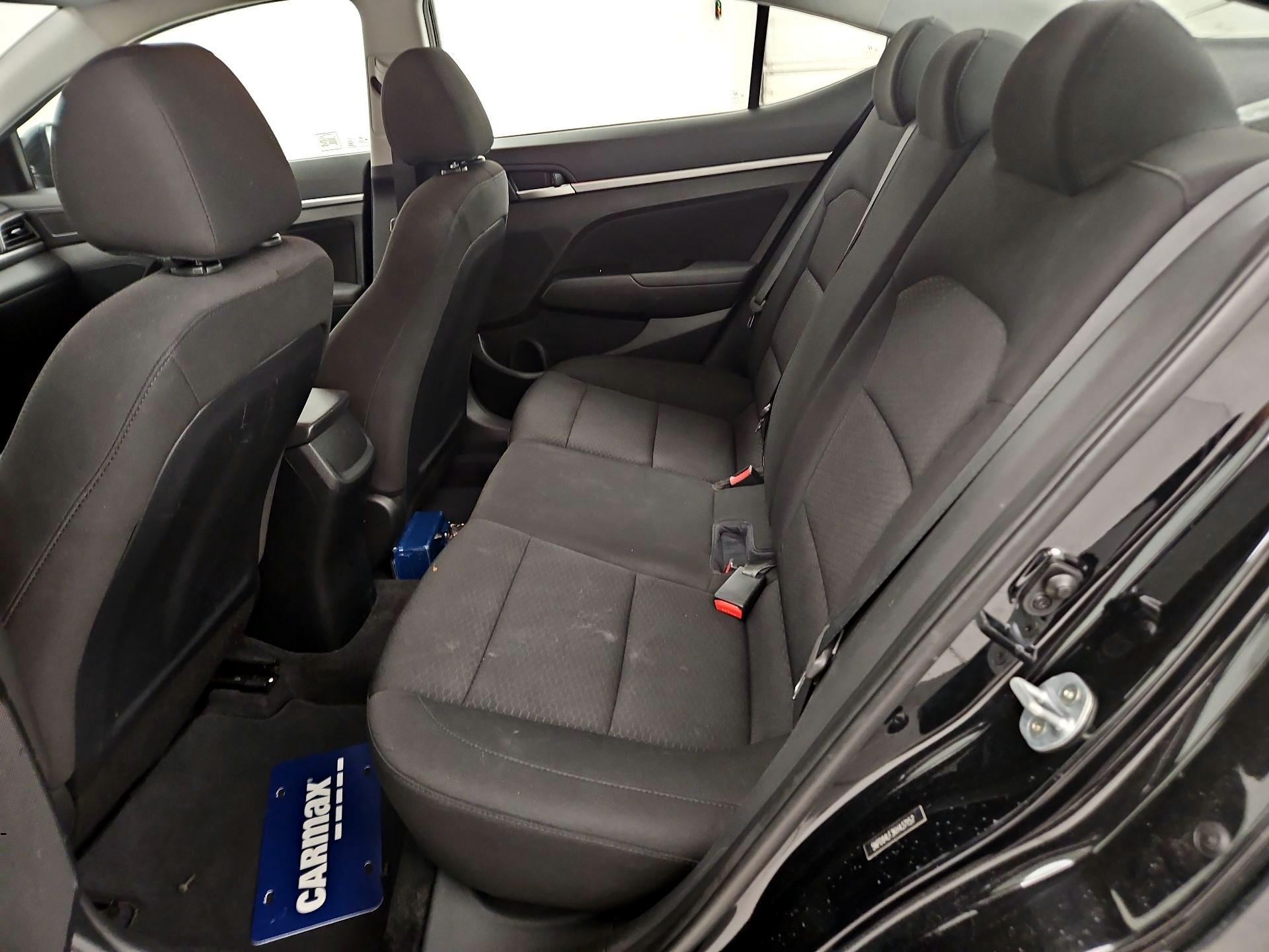 Thumbnail: 2019 Hyundai Elantra - 19