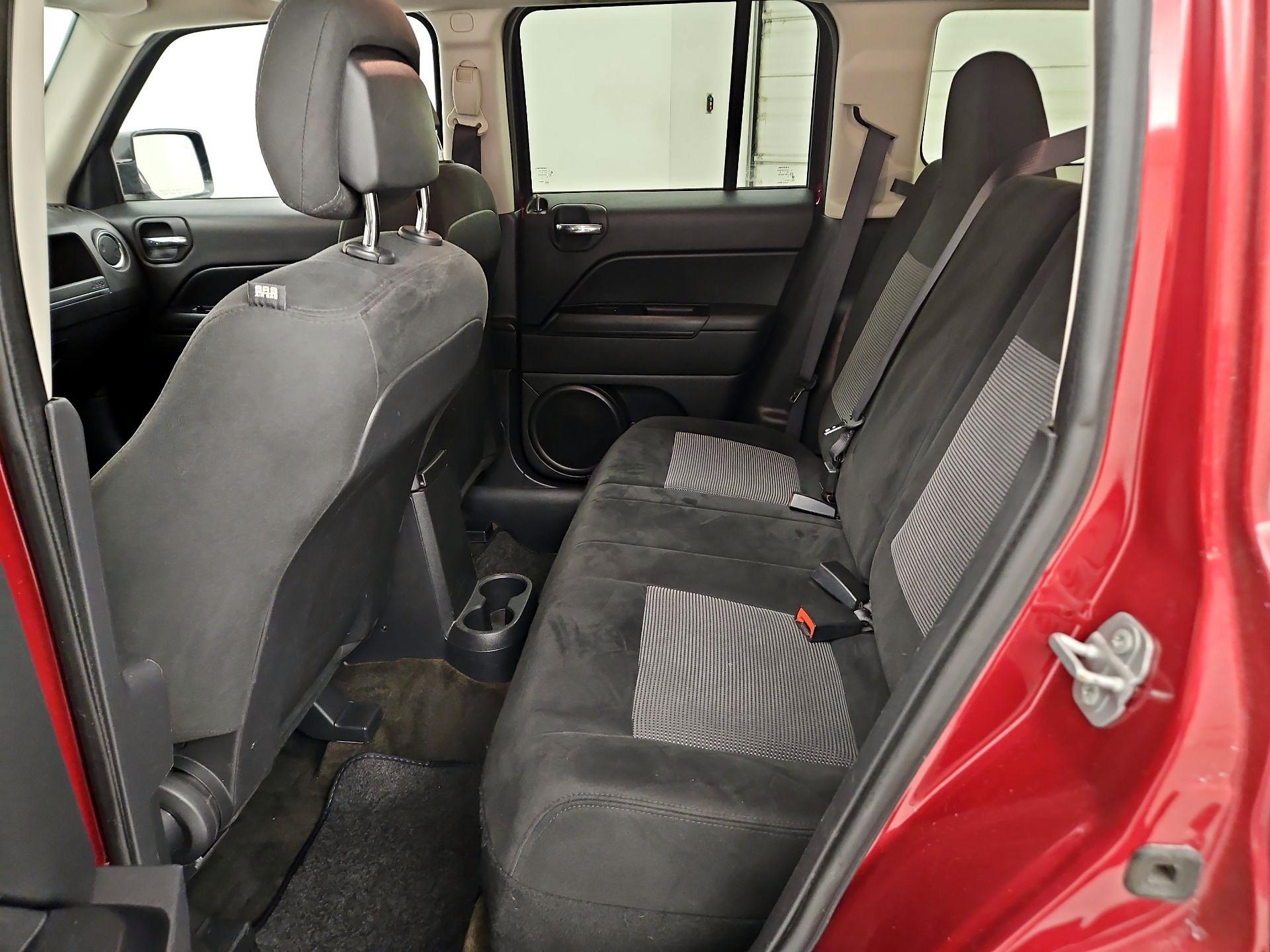 Thumbnail: 2016 Jeep Patriot - 17