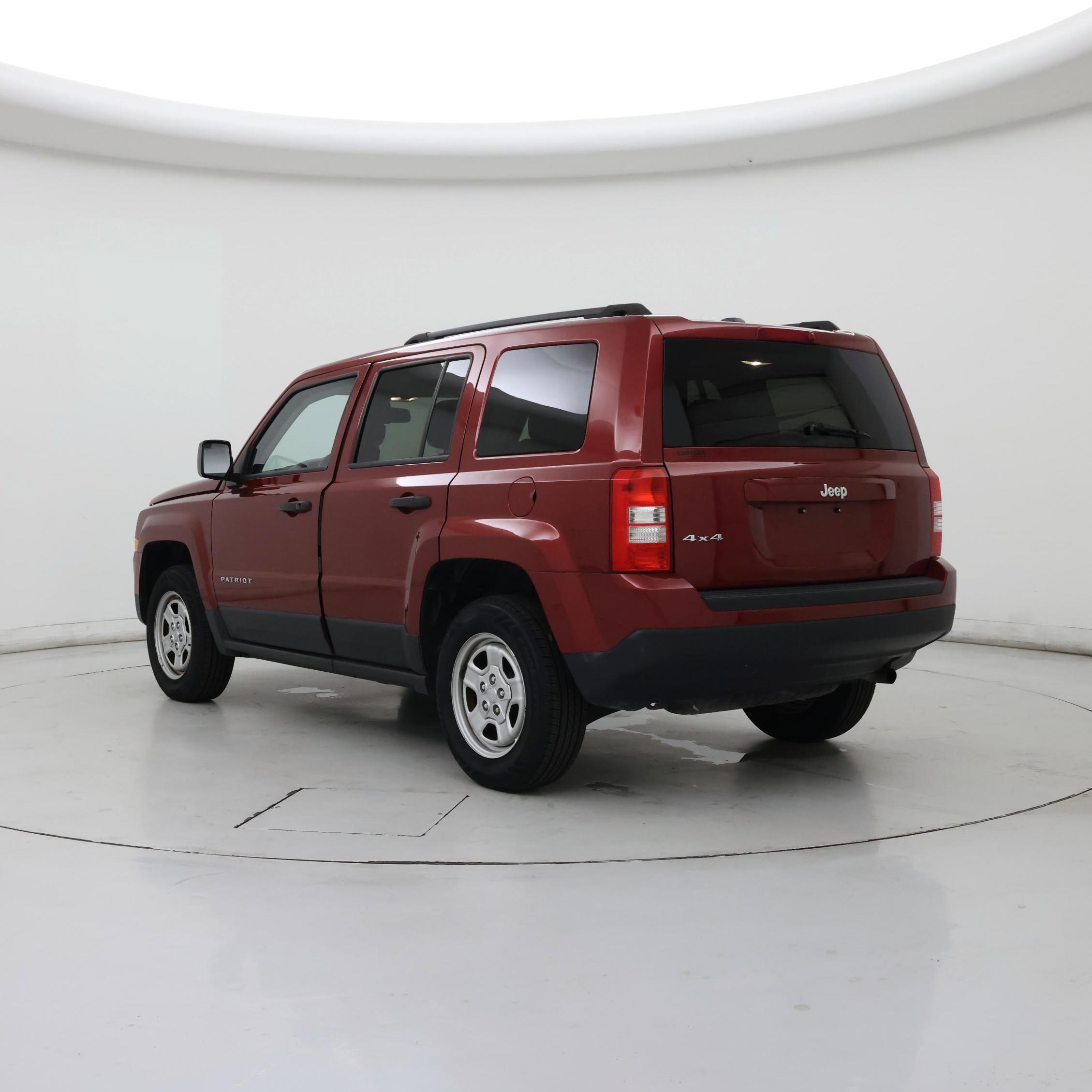 Thumbnail: 2016 Jeep Patriot - 2