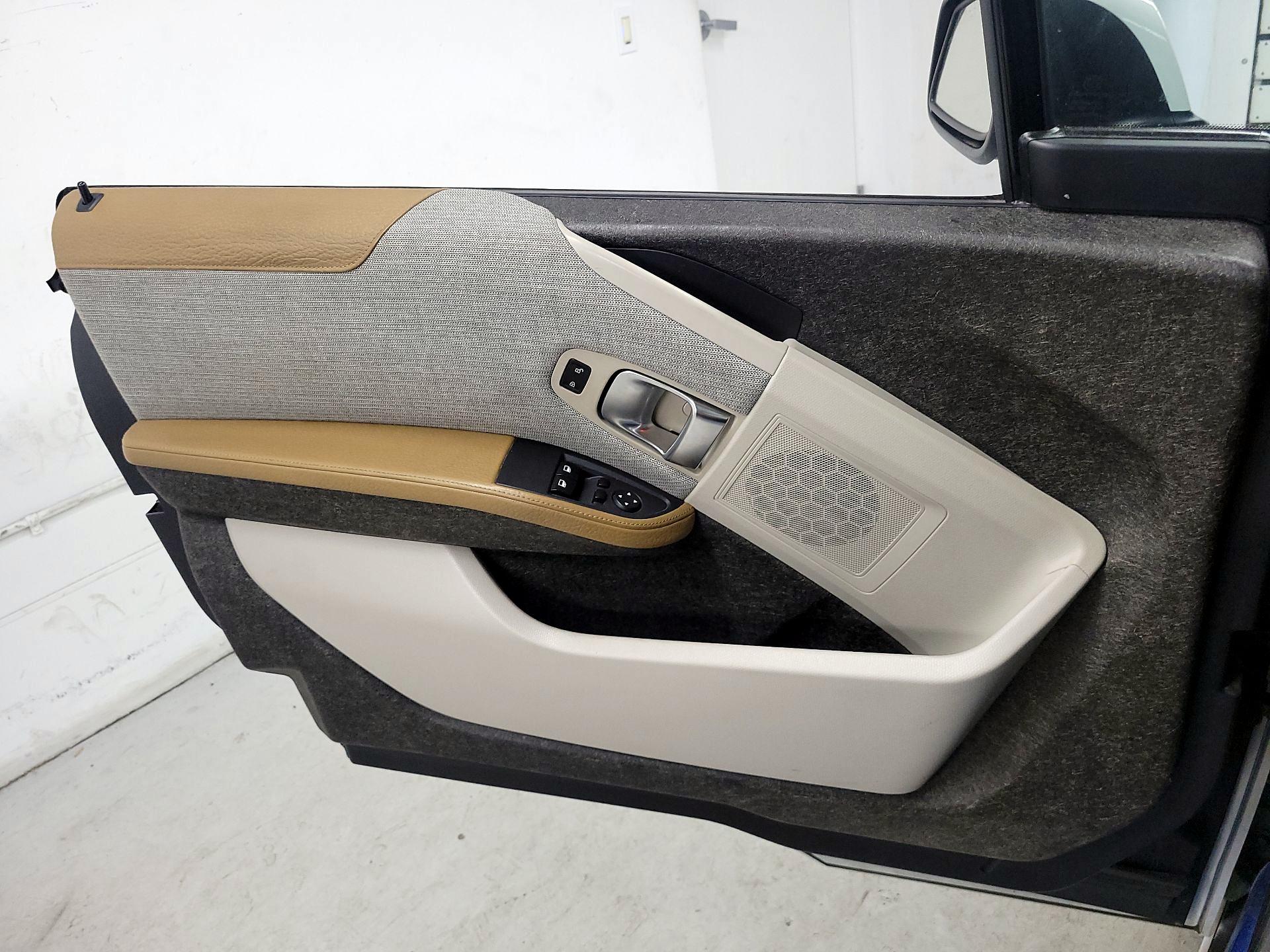 Thumbnail: 2015 BMW i3 - 12
