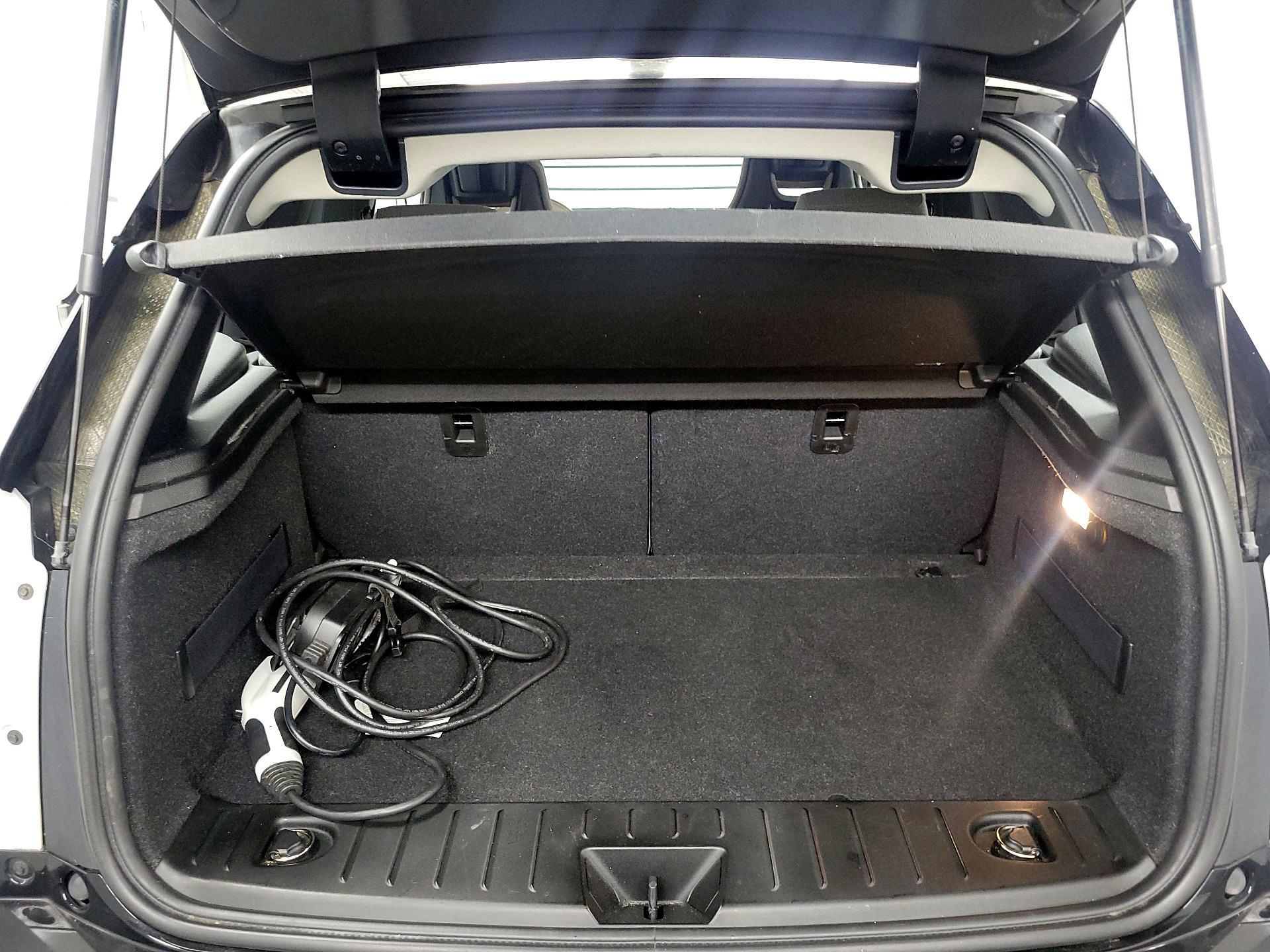 Thumbnail: 2015 BMW i3 - 18
