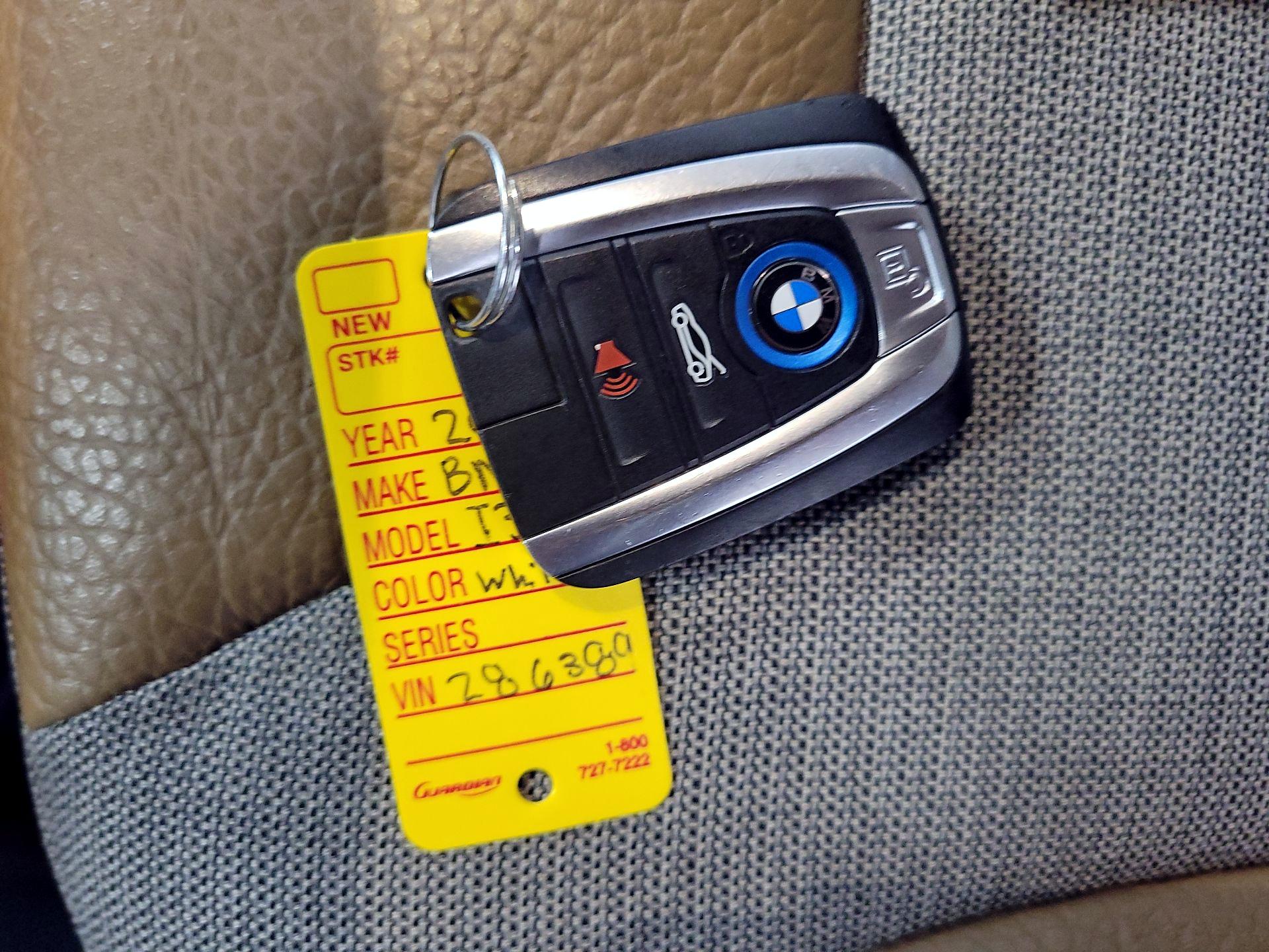 Thumbnail: 2015 BMW i3 - 20
