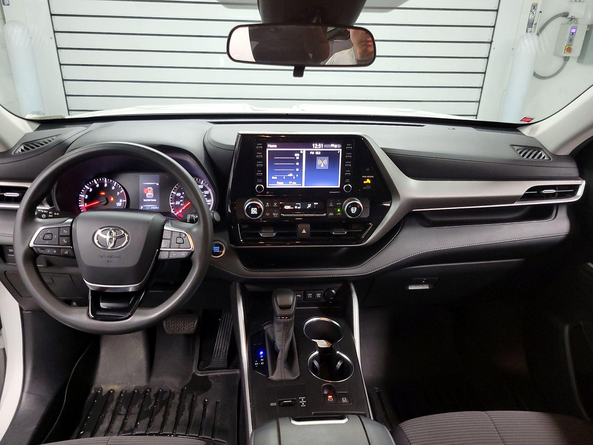 Thumbnail: 2020 Toyota Highlander - 9