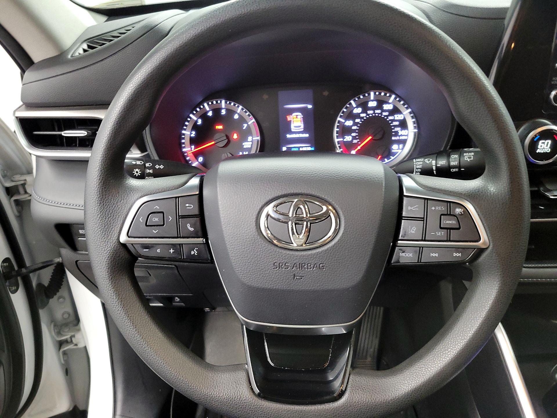 Thumbnail: 2020 Toyota Highlander - 10