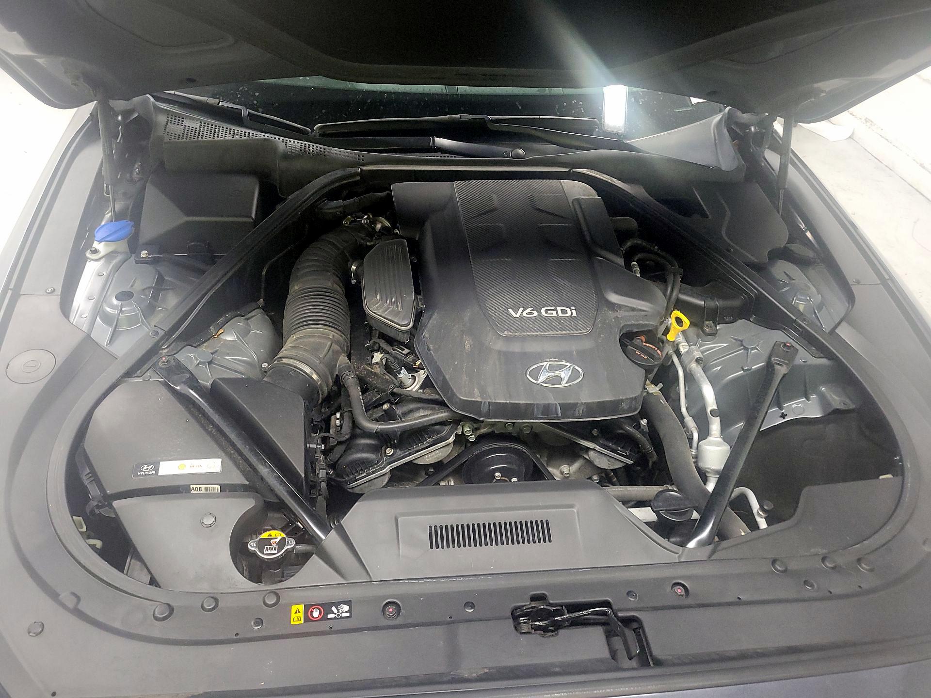 Thumbnail: 2015 Hyundai Genesis - 20