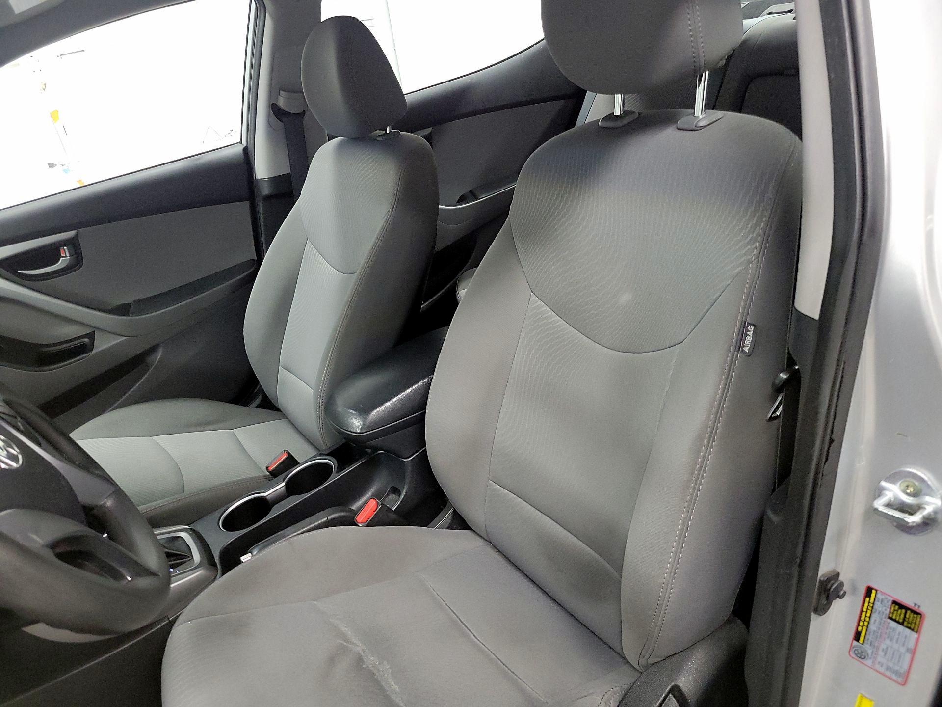 Thumbnail: 2016 Hyundai Elantra - 11