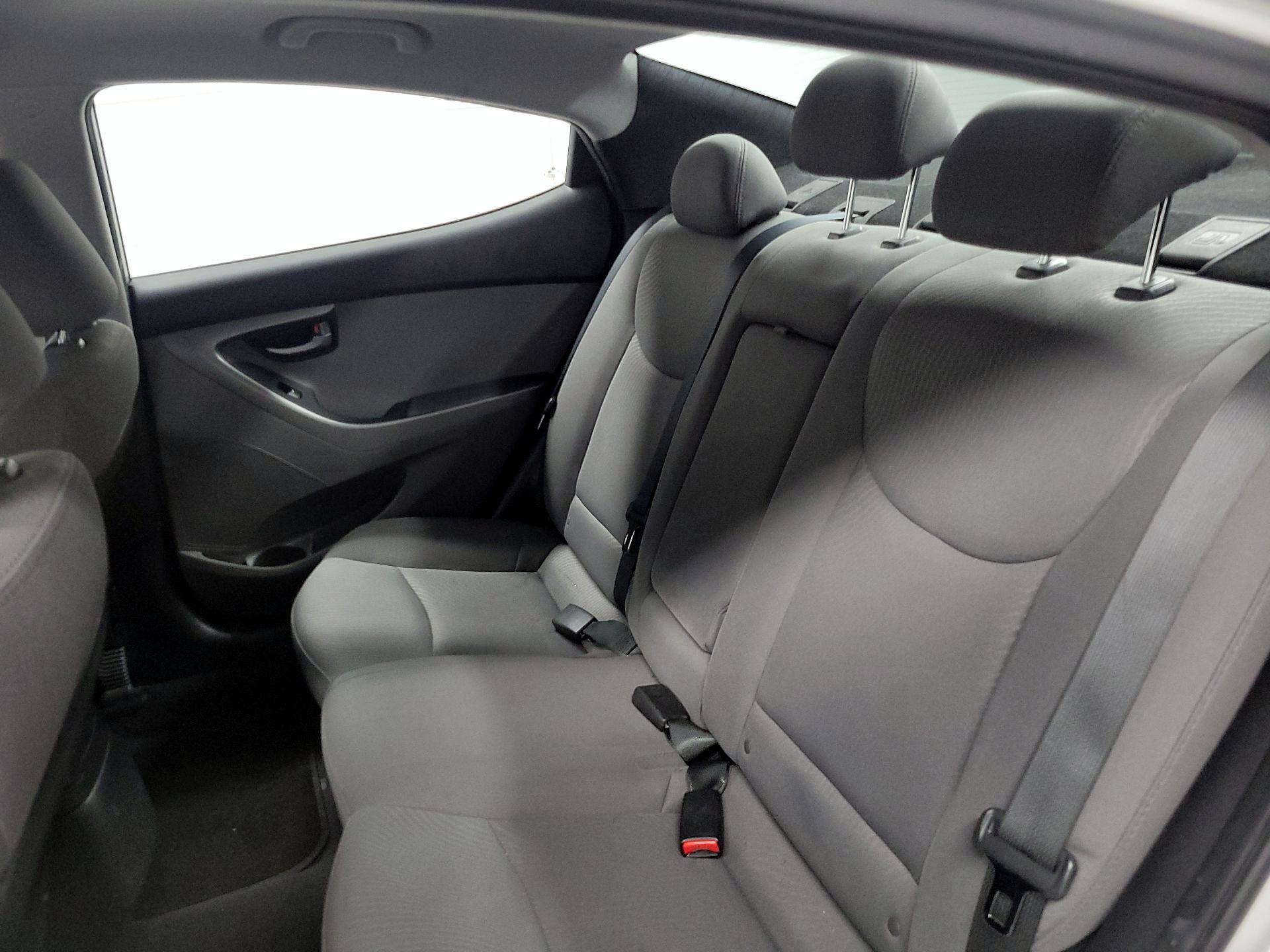 Thumbnail: 2016 Hyundai Elantra - 18